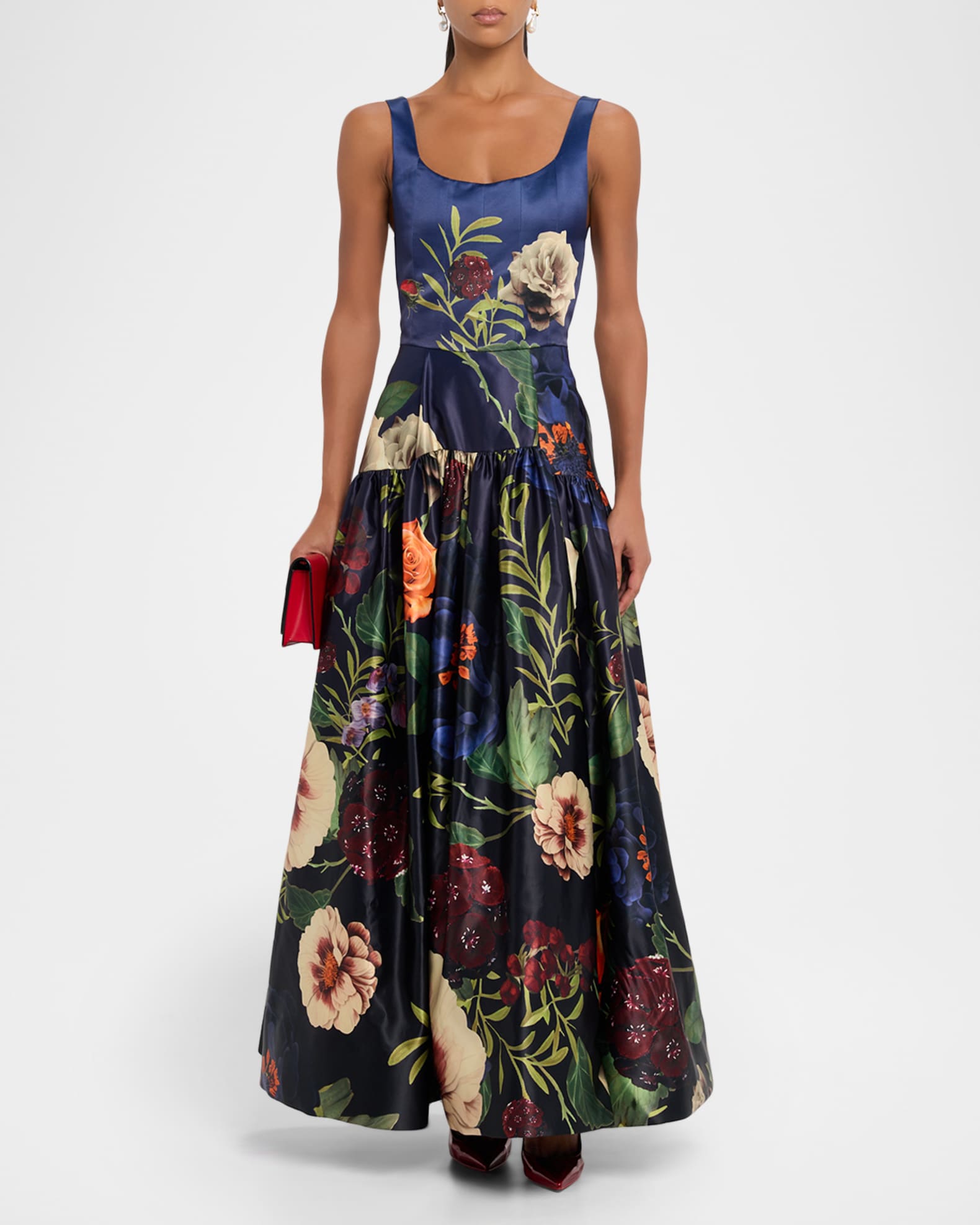 out alices様 アワーグラス オブジェ♪ Alice + Olivia Maxine Embellished Drop-Waist Gown | Neiman Marcus