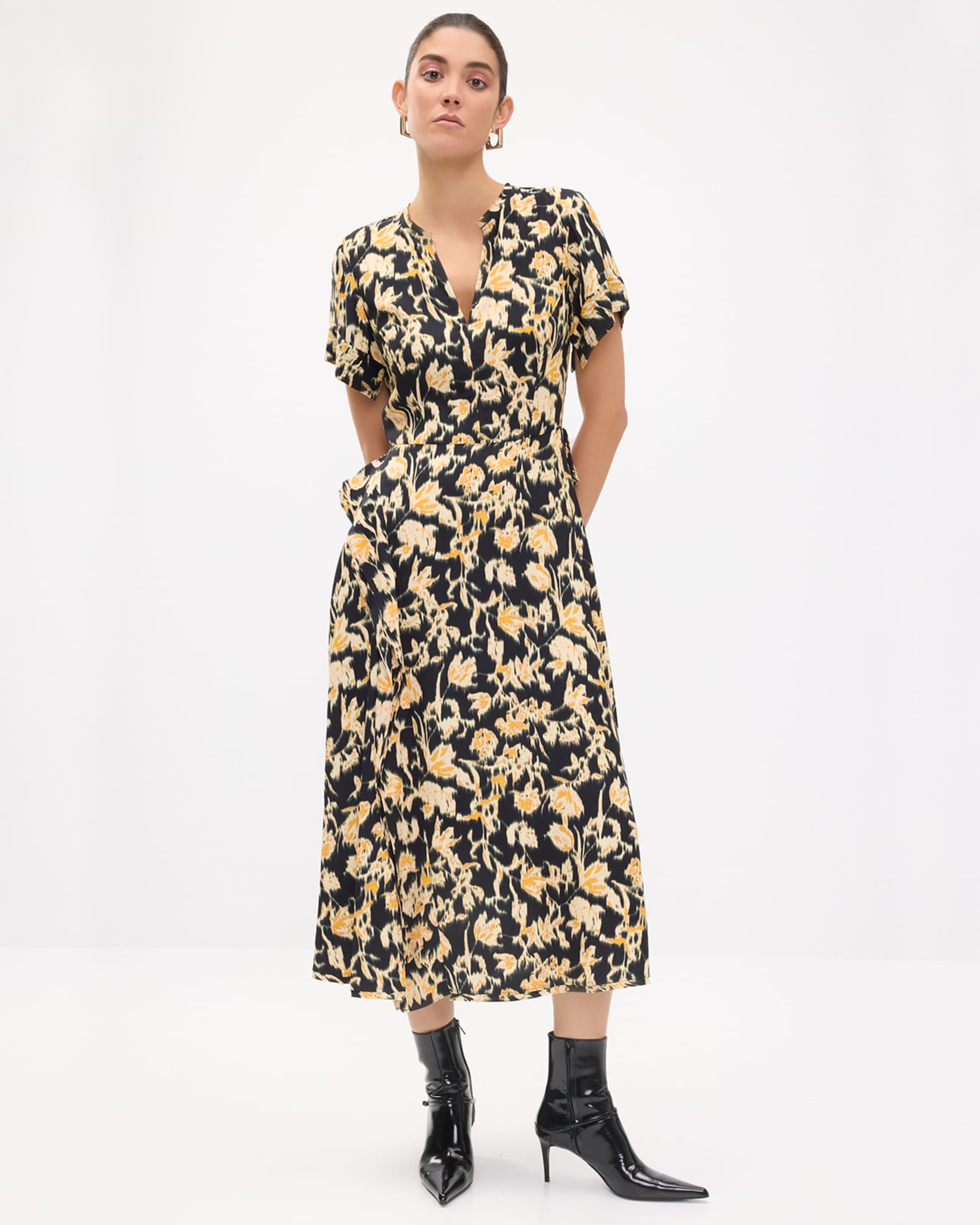 Nadya Short-Sleeve Floral Midi Dress
