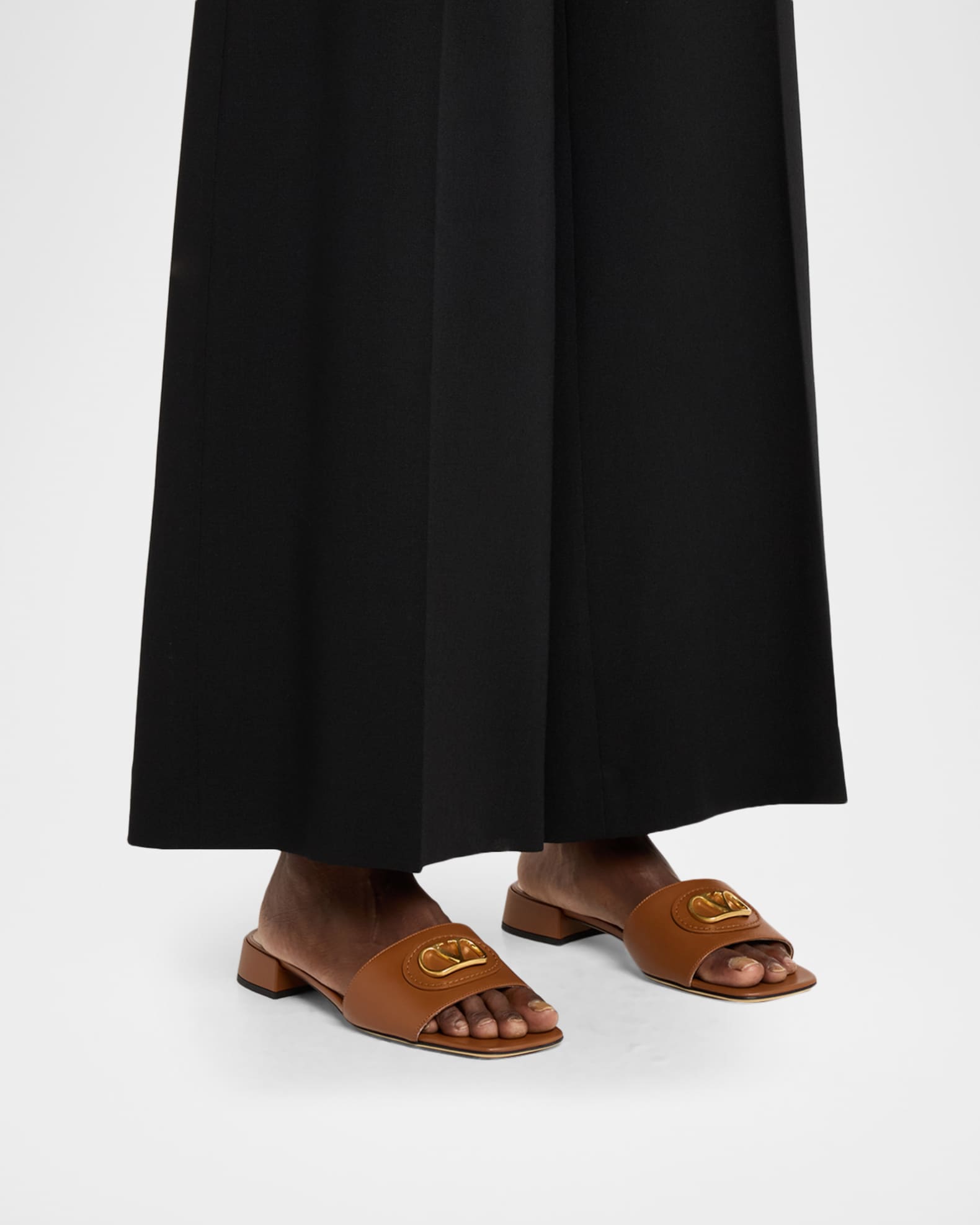 Valentino Garavani 20mm VLogo Leather Medallion Mule Sandals