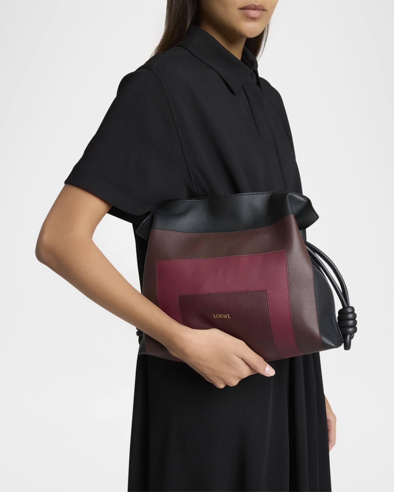 ハナゴエ Loewe x Albers Flamenco Medium Clutch Bag in Nappa Leather