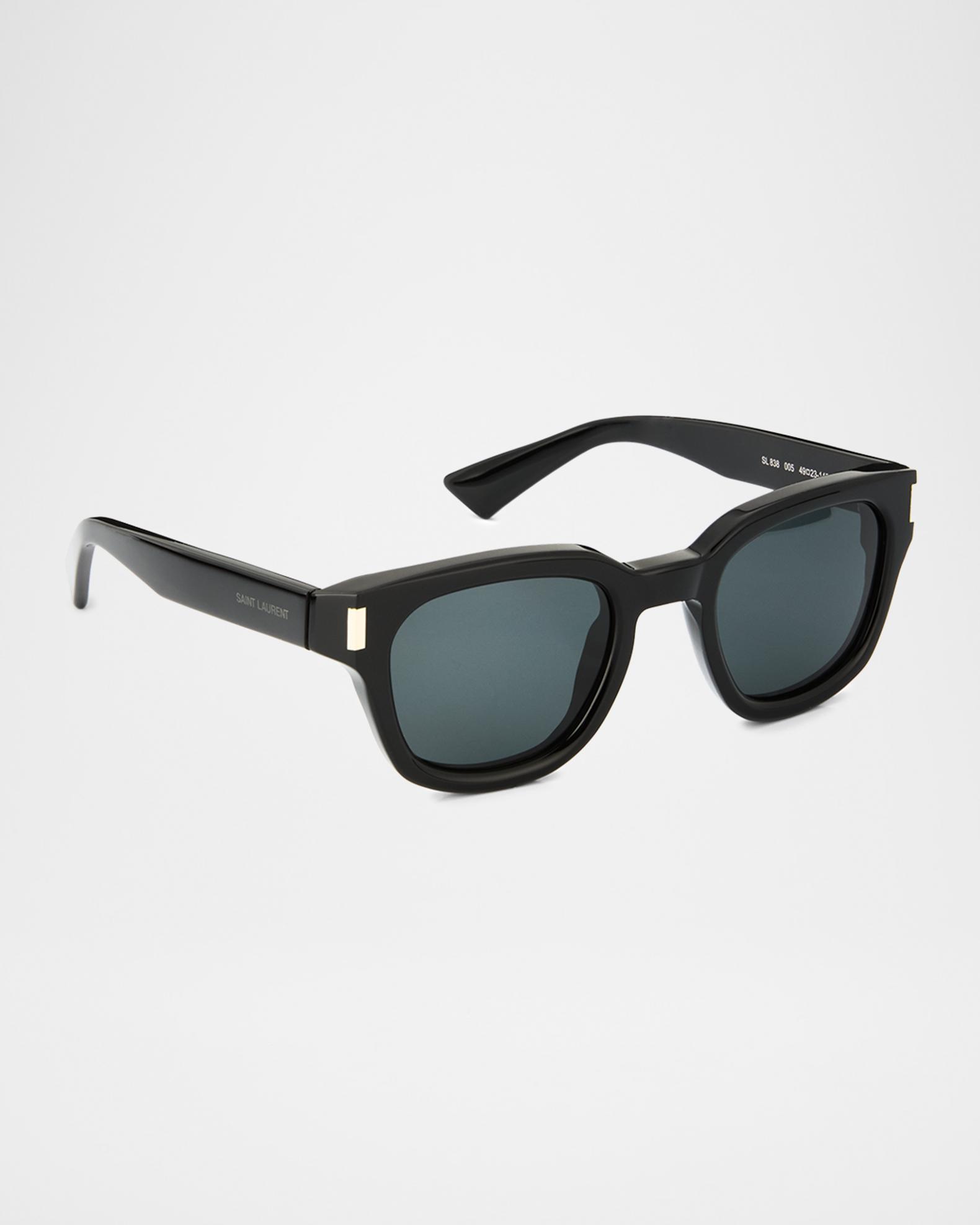 Saint Laurent Men display picture 2