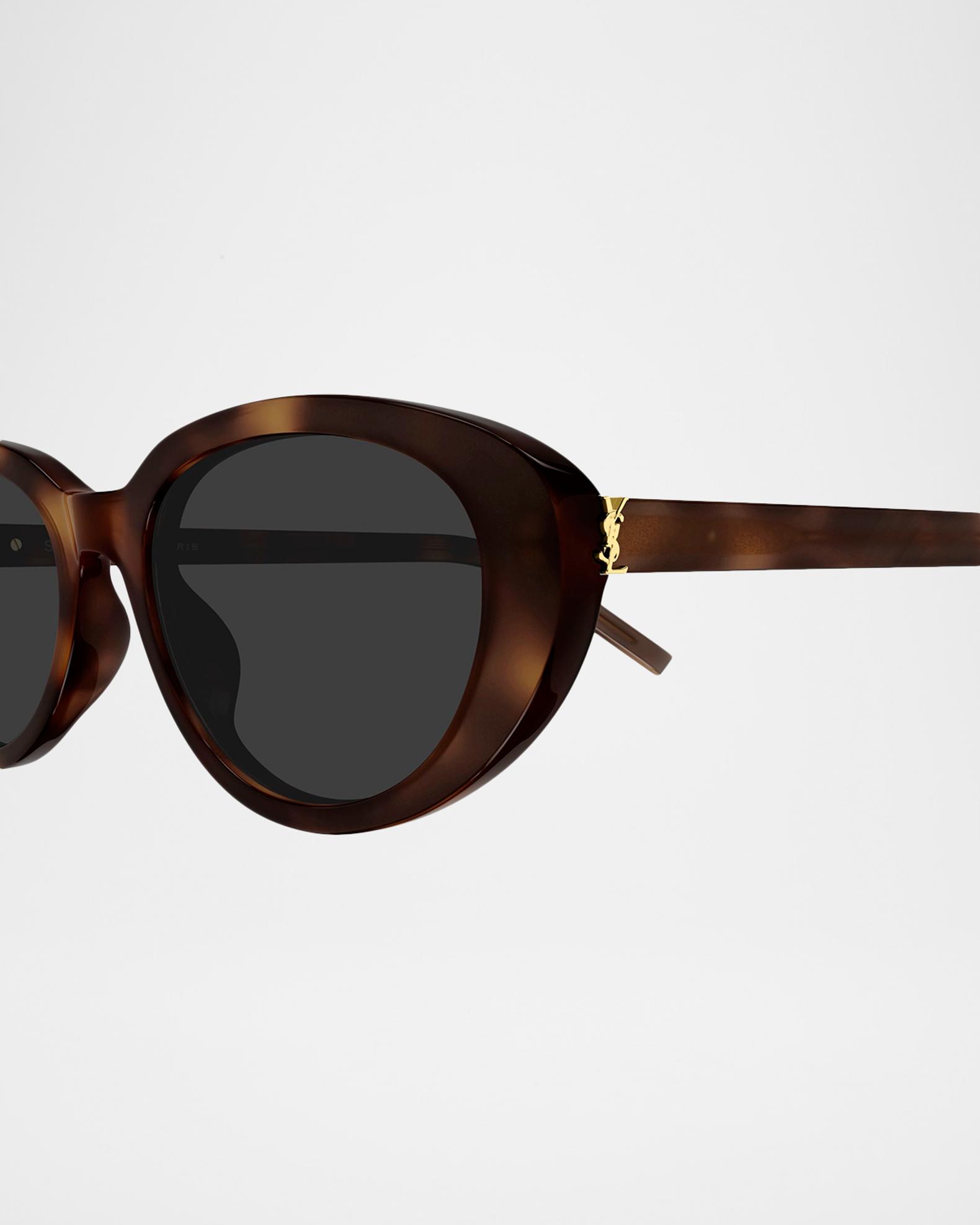 Yves Saint Laurent Black & Tortoise Shell Oversized Cat-Eye Sunglasses SL M148 in Brown | Saint Laurent | YSL US | ID = 822274Y99562300 main image 3