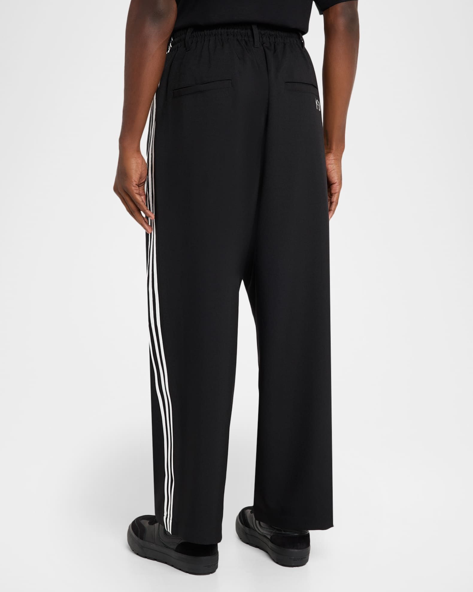 パンツ S Y-3 UNIFORMSTRAIGHTLEG 3-STRIPESSHORTS Y-3 Yohji Yamamoto SPORTS UNIFORM 3 STRIPES SHORTS (BLACK)の商品