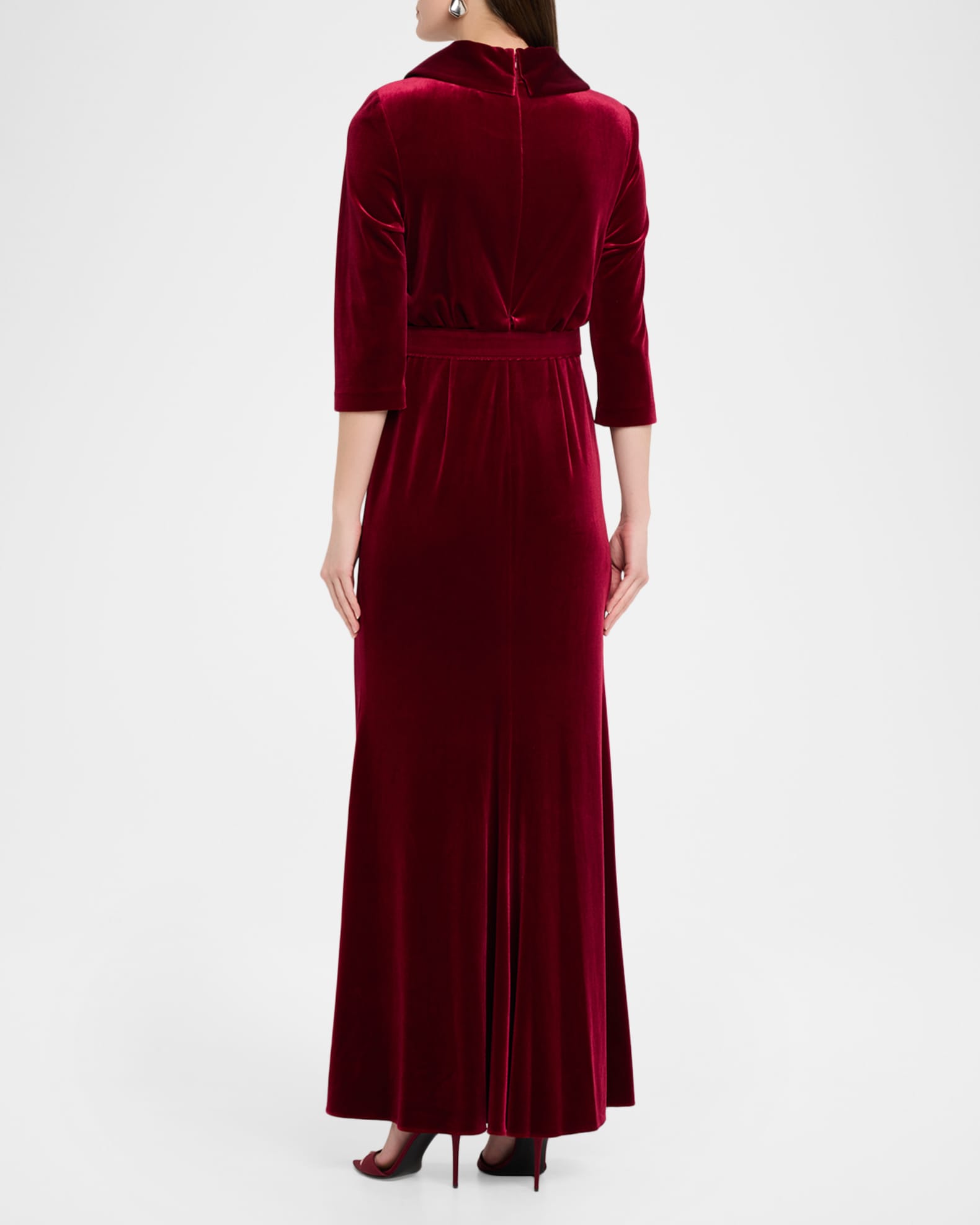 green emerald velvet dress Happy Clothing Velvet V-Neck Petal Strapless Velvet Midi Dress in Red main image 0