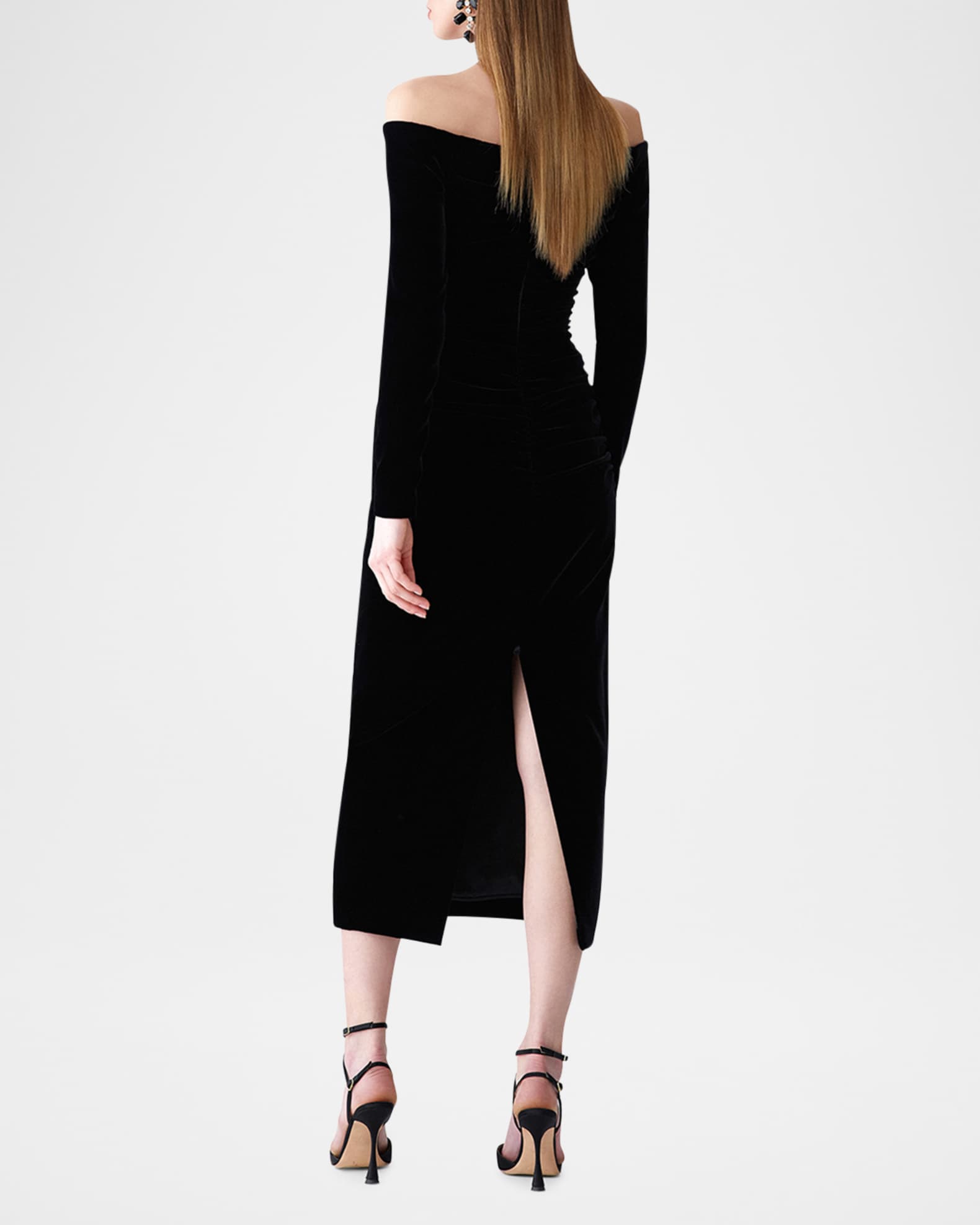 Carolina Herrera Ruched Plunging Off-Shoulder Velvet Midi Dress | Neiman  Marcus