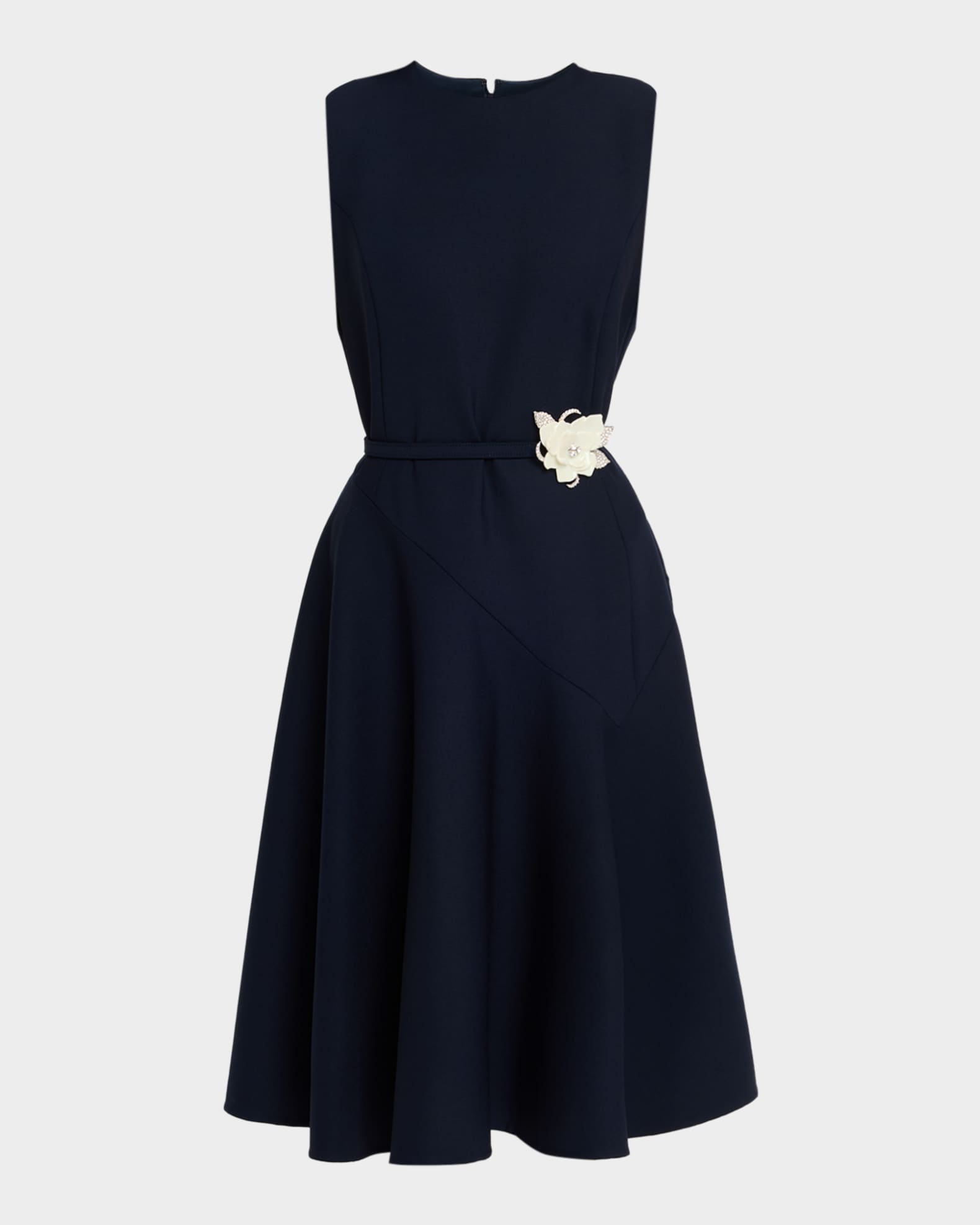 oscar de la renta fringed crepe midi dress Burcu Esmersoy turns heads in this stunning Oscar de la Renta Fringed Crepe  Strapless Midi Dress, priced around 600,000 EGP. , As a model, presenter,  and co-founder of Biondina Style and Bold Agency,