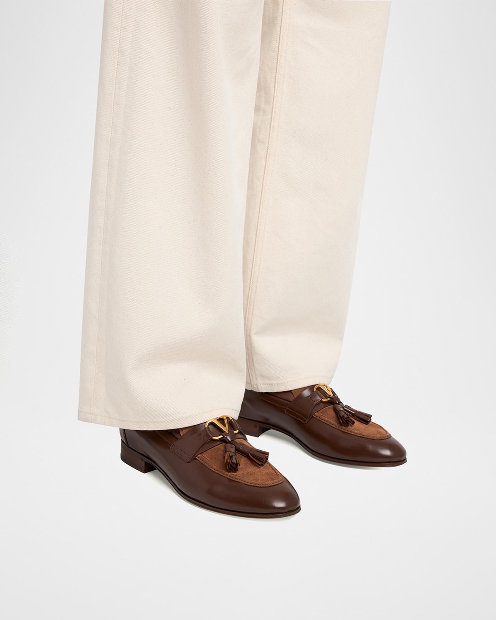 Valentino Garavani Camel Grained Leather Vlogo Loafers - NWT Valentino Garavani  main image 3