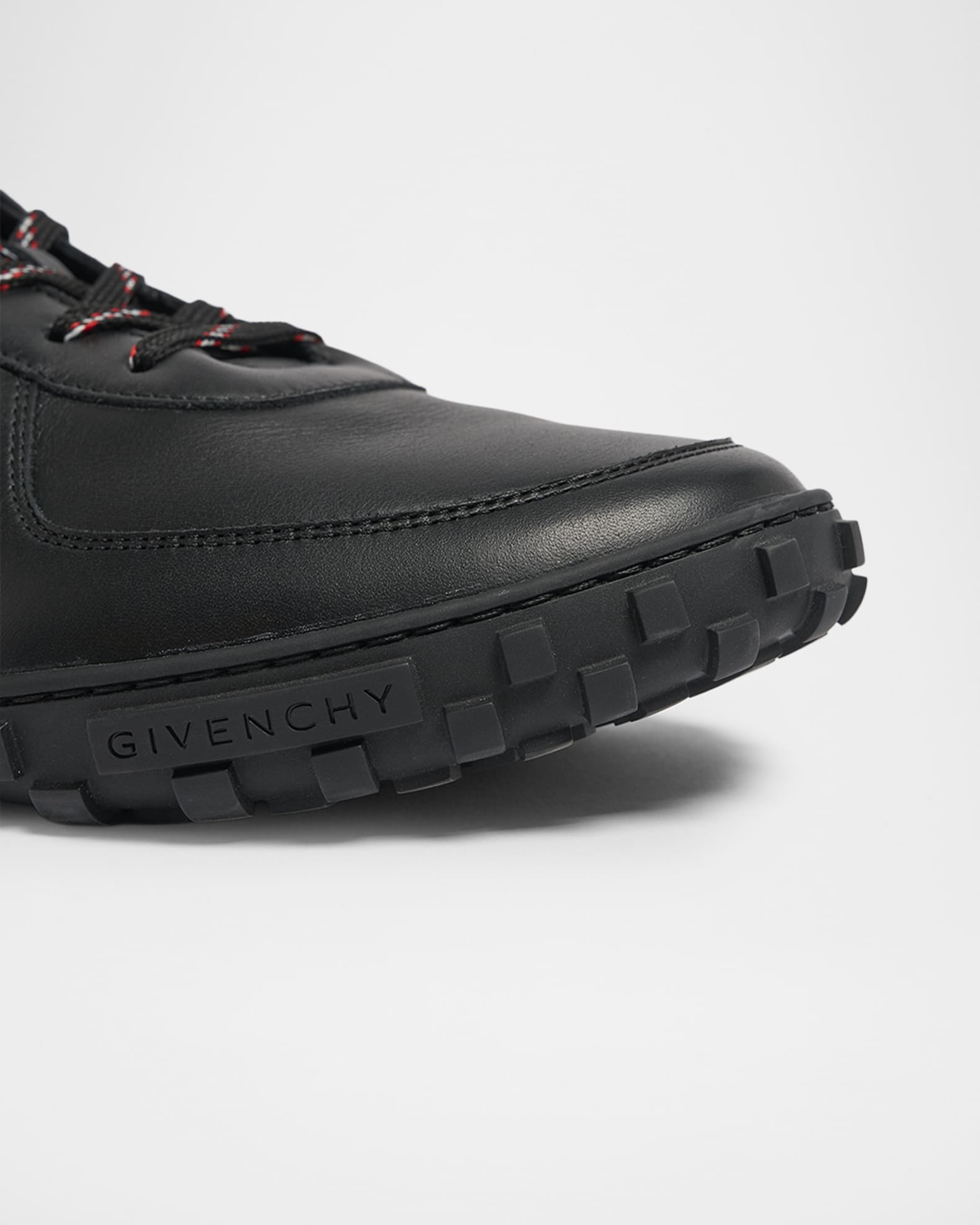 Givenchy Men's Glide Leather Low-Top Runner Sneakers | Neiman Marcus