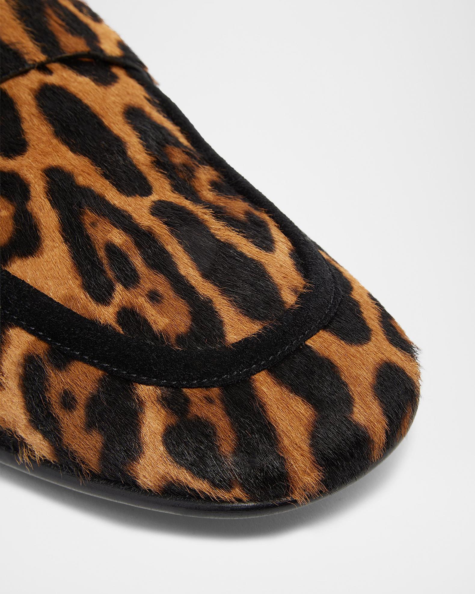 Dolce & Gabbana Red Leopard Print Pony Hair Dress Loafers Men\'s Shoes Calum Dark Horse Pony Hair Penny Loafers main image 2