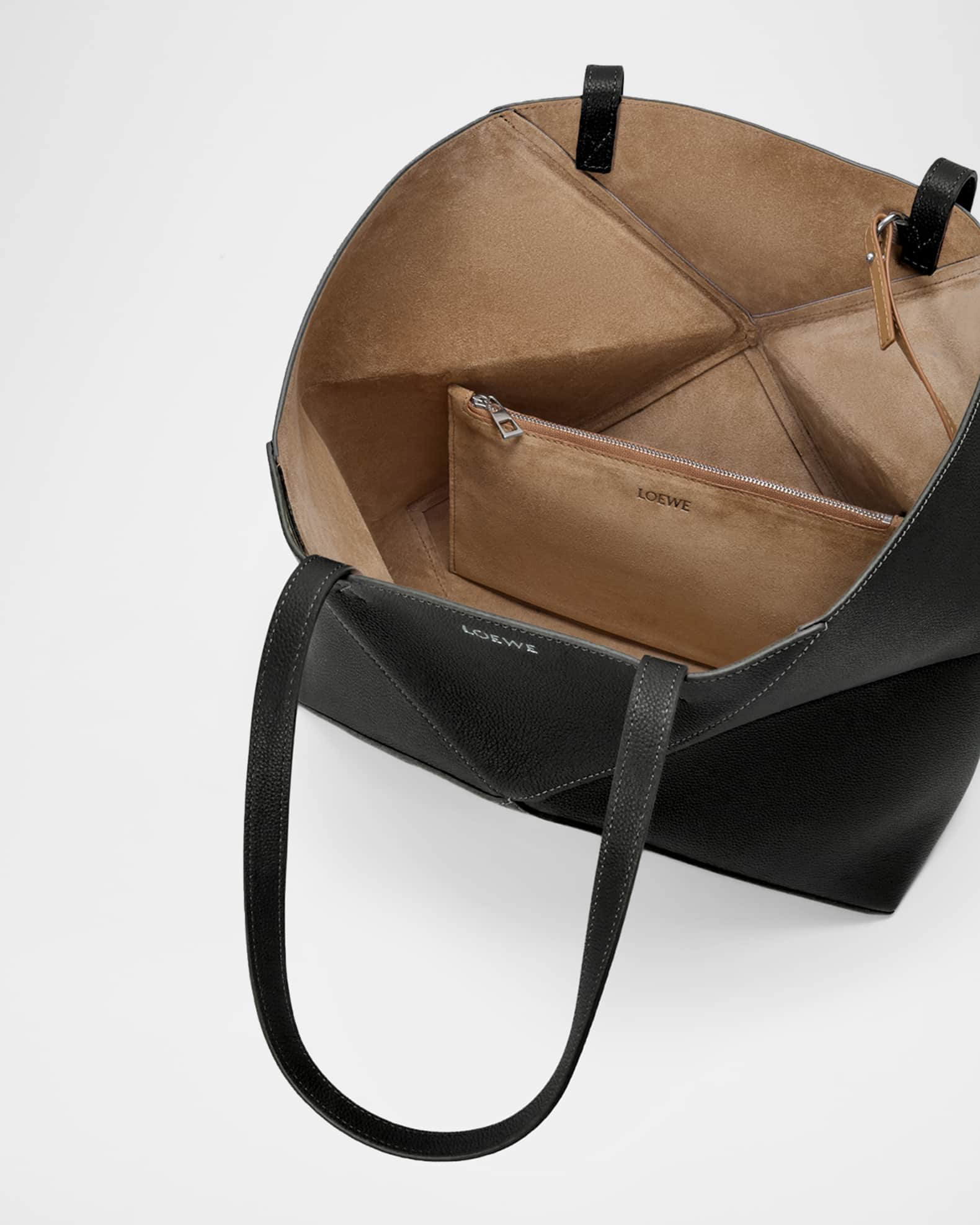 LOEWE黒いレザーケース Loewe Puzzle Fold Tote Bag in Leather | Neiman Marcus