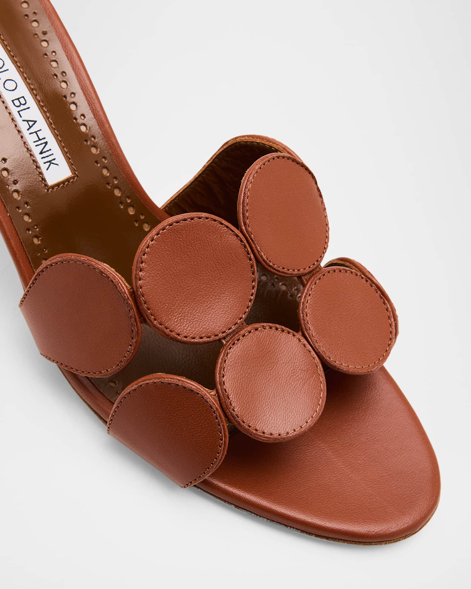 【MANOLO BLAHNIK】 HARIBALMU レザーサンダル Manolo Blahnik 50mm Haribalmu Leather Mule Sandals | Neiman Marcus