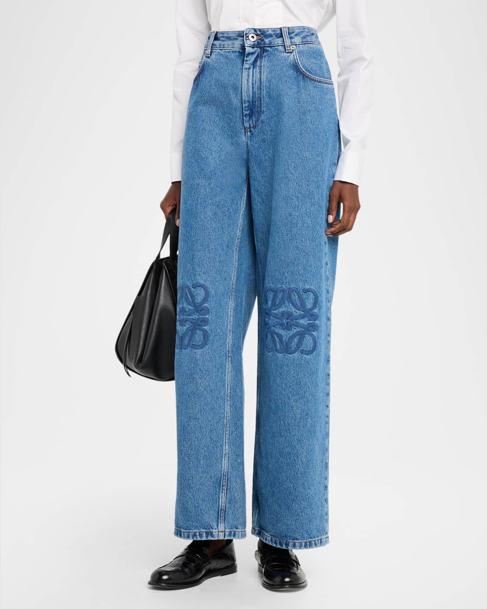LOEWE ロエベ Anagram エンブロイダリー ワイドレッグジーンズ Loewe Anagram Baggy Wide-Leg Jeans | Neiman Marcus