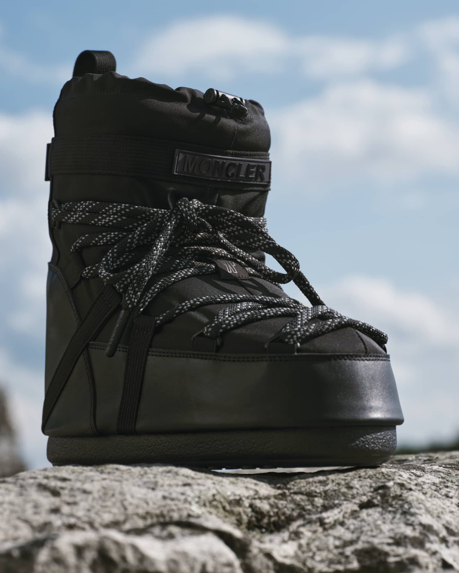 MONCLER ブラックショートブーツ MONCLER シューズ | ショートブーツ ブラック メンズ | YOOX