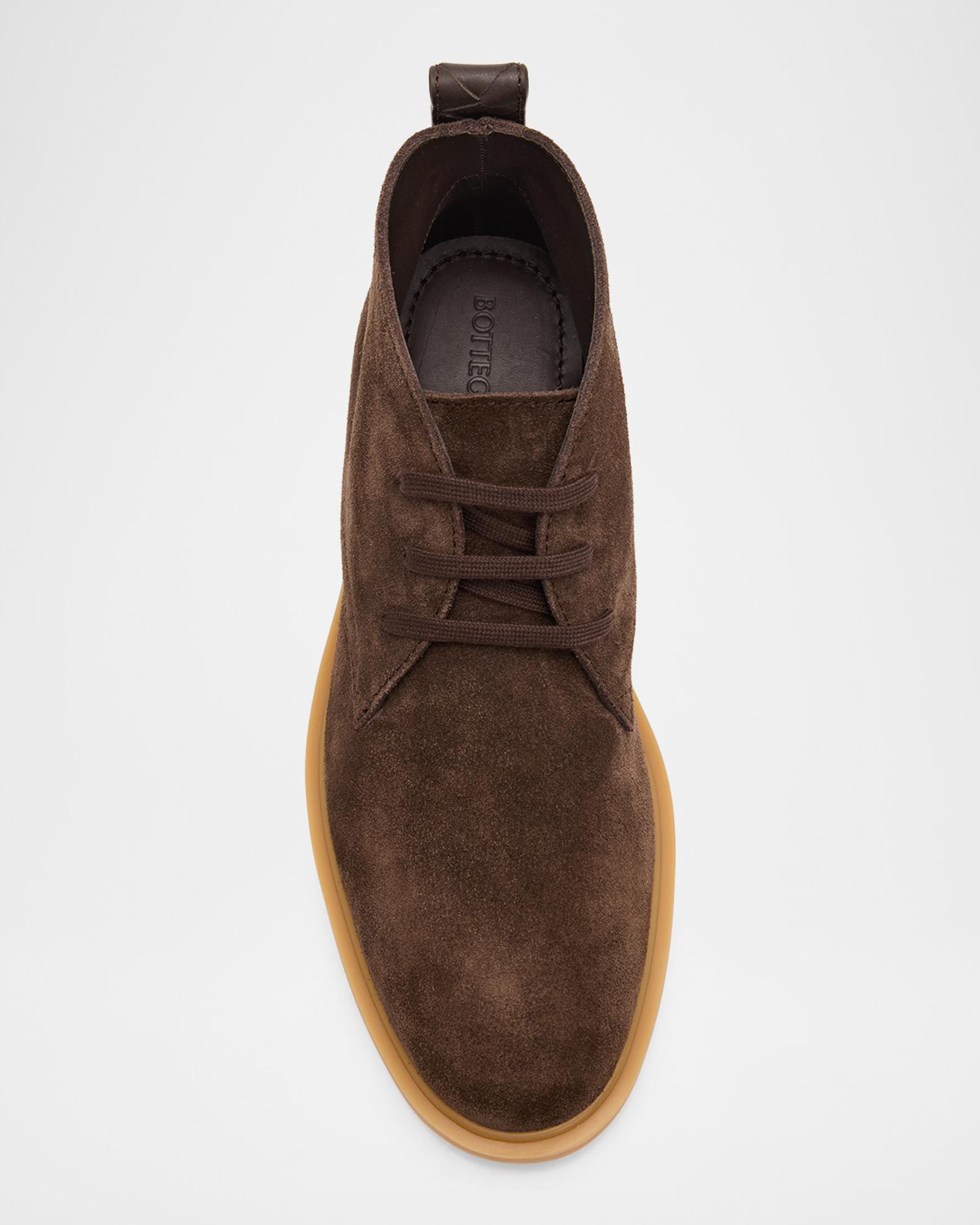 BOTTEGA VENETA Men’s Brown Suede Chukka Boots Made in Italy Bottega Veneta Boots Brown Suede Men main image 2