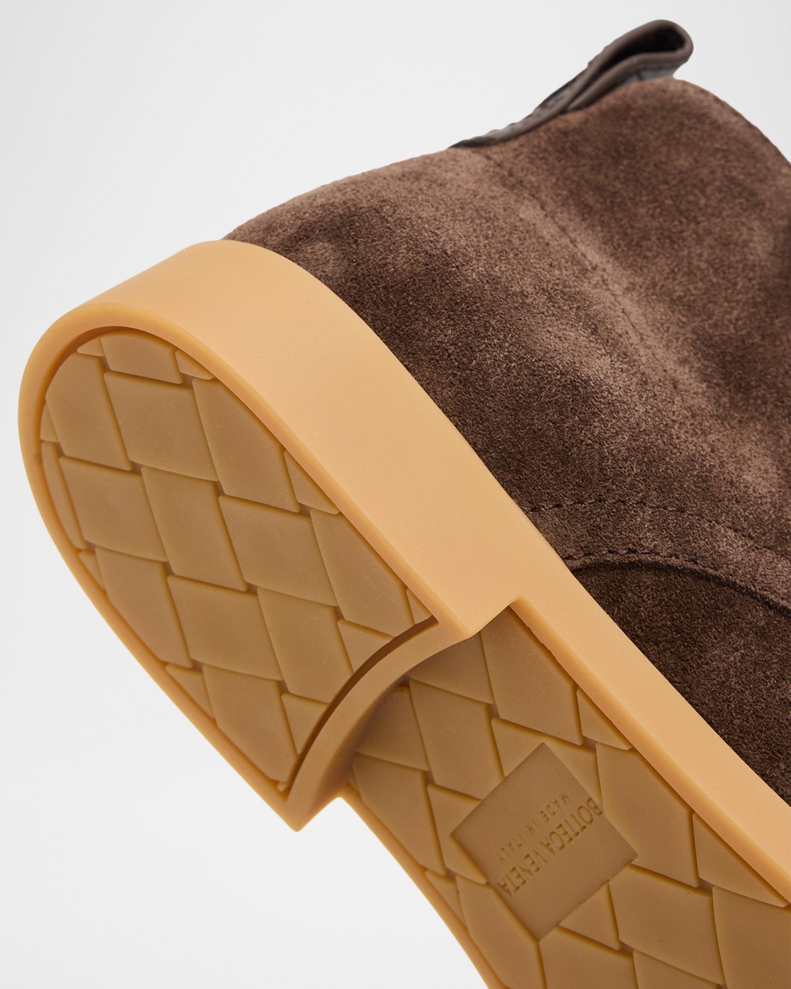BOTTEGA VENETA Men’s Brown Suede Chukka Boots Made in Italy Bottega Veneta Boots Brown Suede Men main image 4