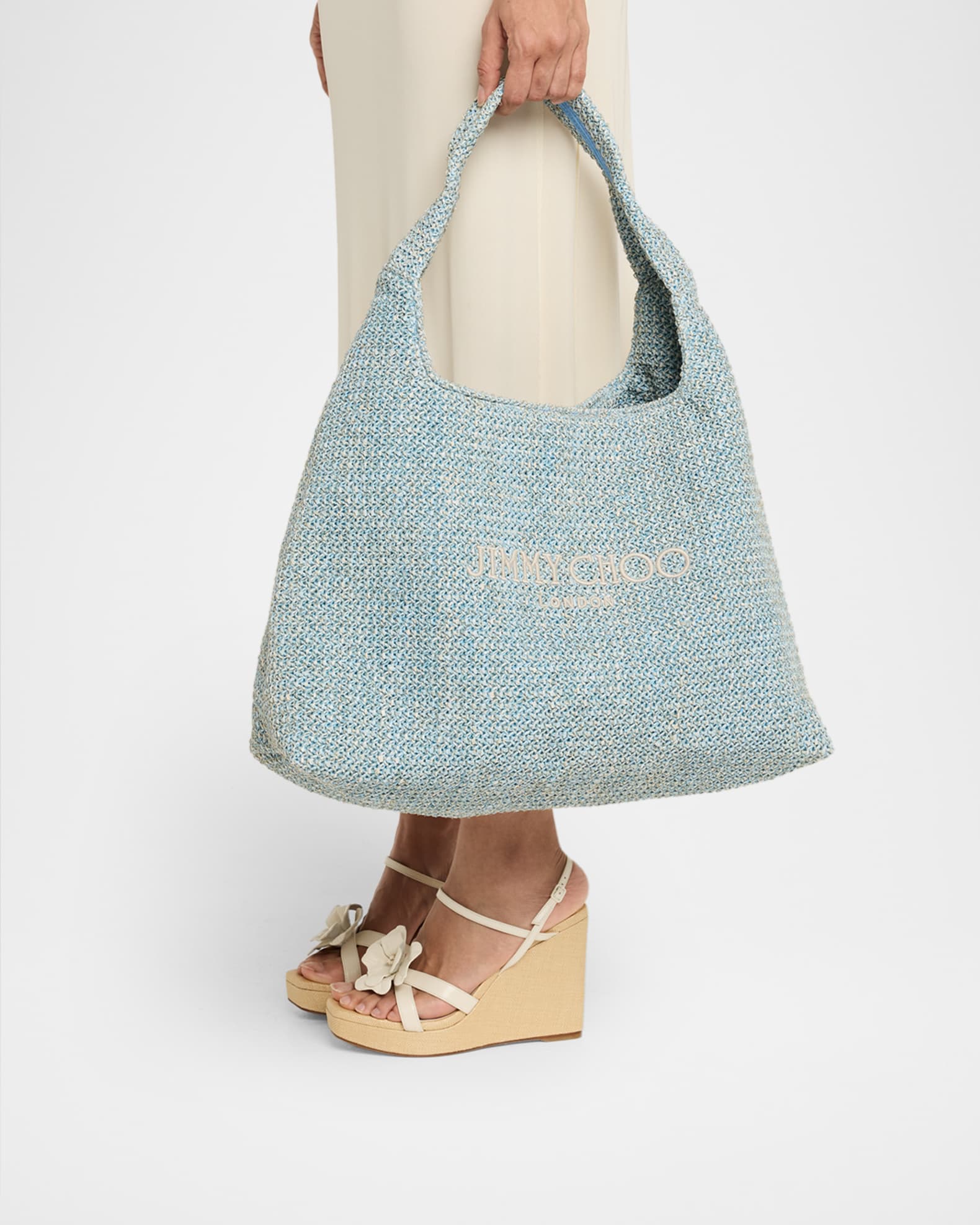 Jimmy Choo 水色スエード パーティーバッグ Jimmy Choo East West Raffia Beach Tote Malibu Mix Blue Logo Straw