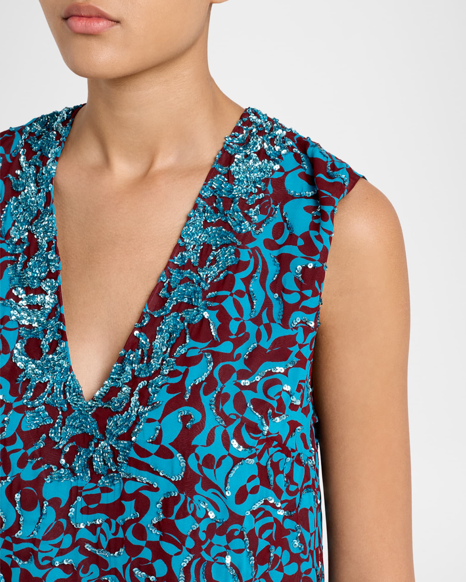 DRIES VAN NOTEN ラメタンクトップ　S Dries Van Noten V-Neck Sequined Top | Neiman Marcus