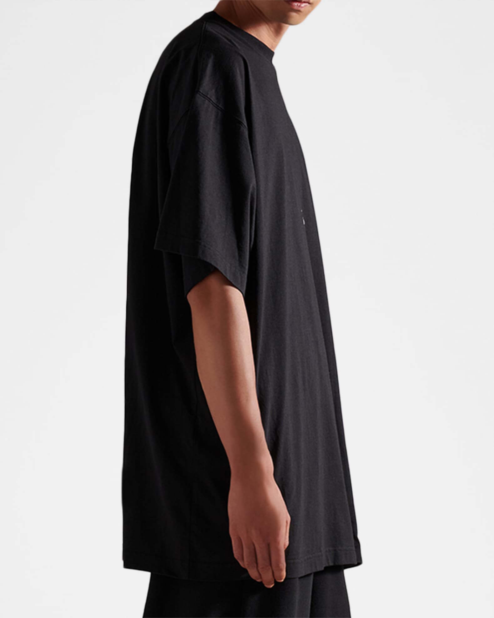 Balenciaga Men's 3B Logo Oversized T-Shirt | Neiman Marcus