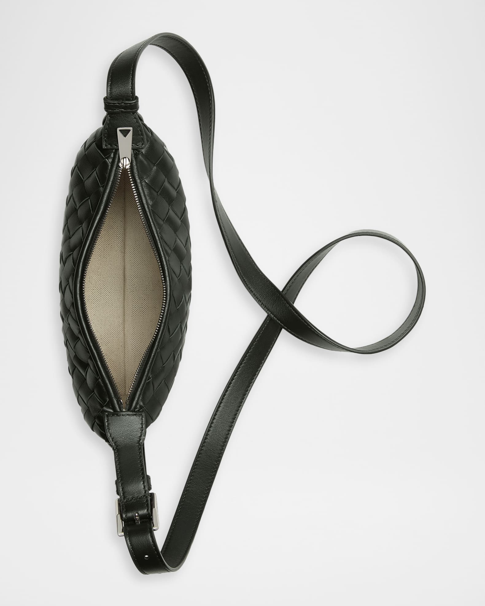 Bottega Veneta Men's Traveler Leather Phone Pouch | Neiman Marcus