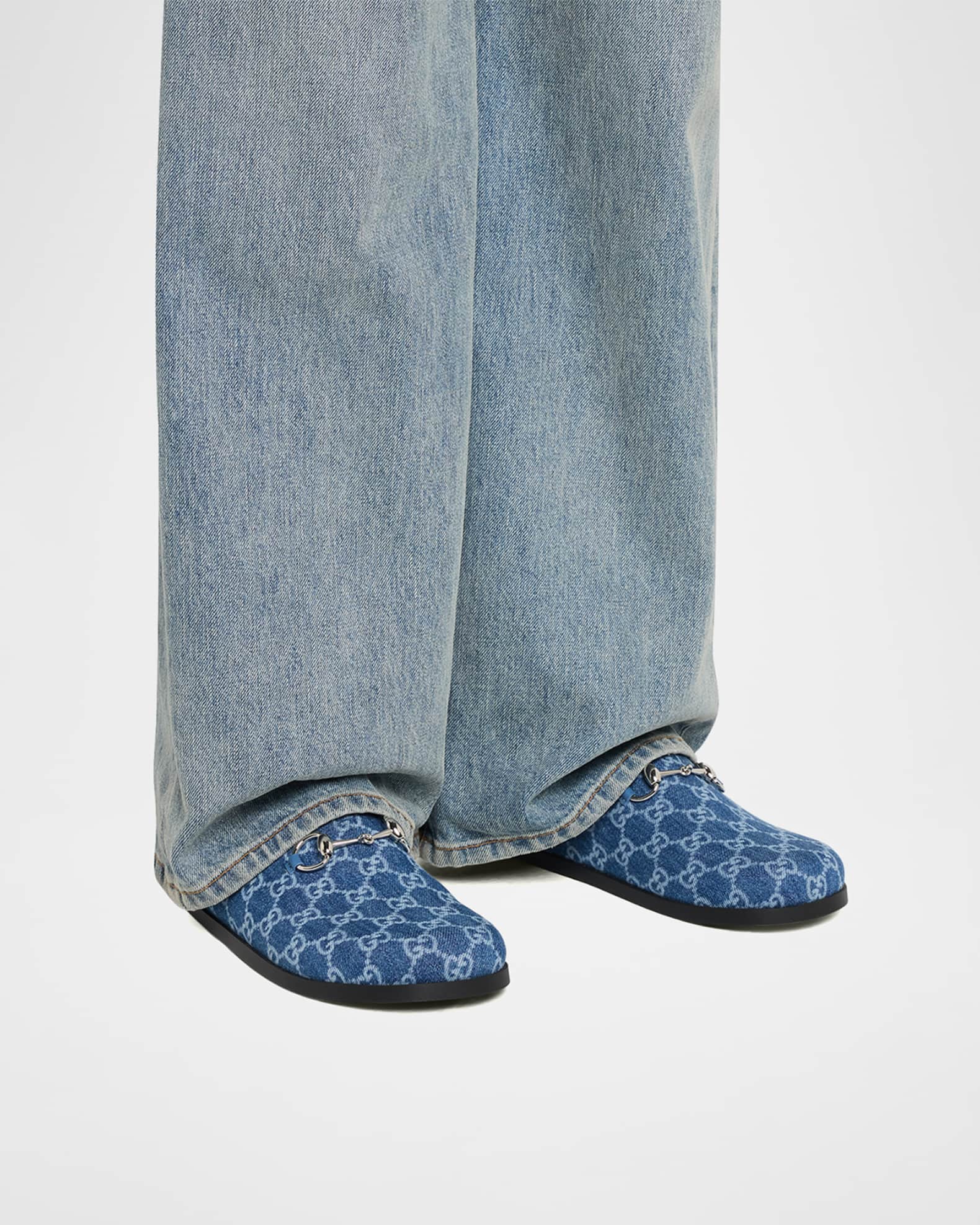 靴 Gucci GG pattern horsebit mule Gucci GG Denim Mules with Horsebit | Neiman Marcus