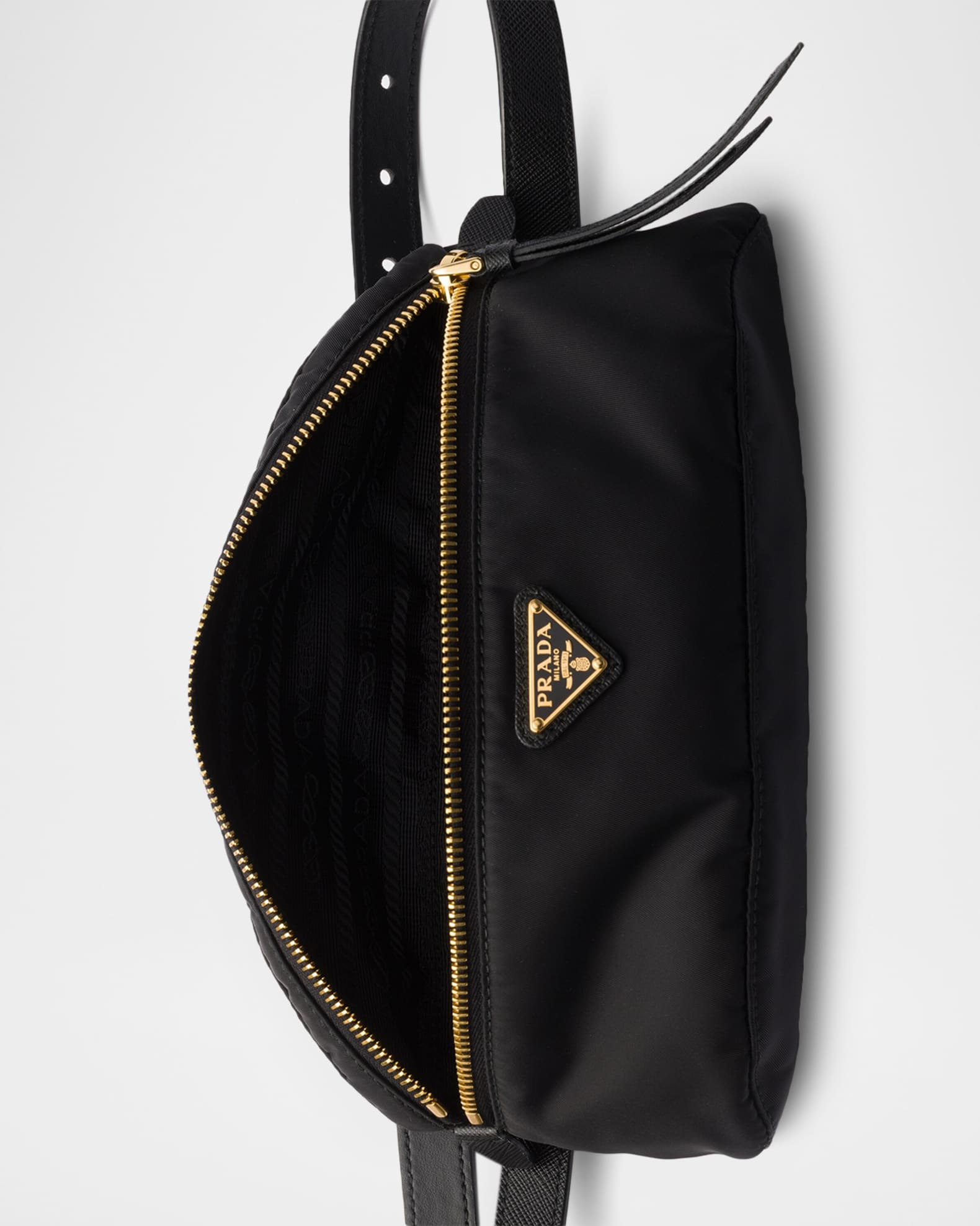 PRADA RE-NYLON ボディバッグ 22811177_52905455_600.jpg