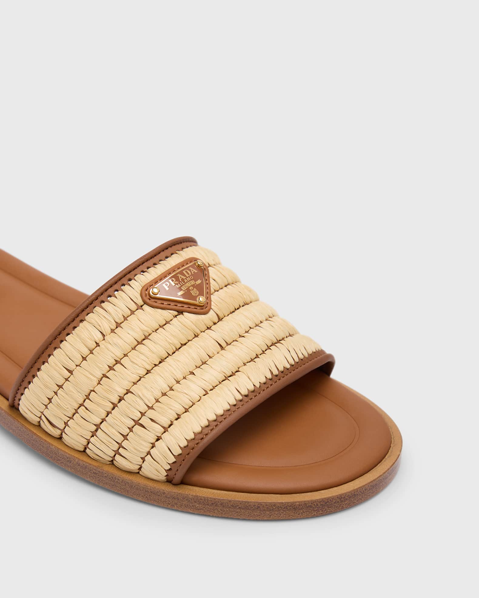 PRADA ガーメント Prada Triangle Logo Raffia Flat Slide Sandals | Neiman Marcus