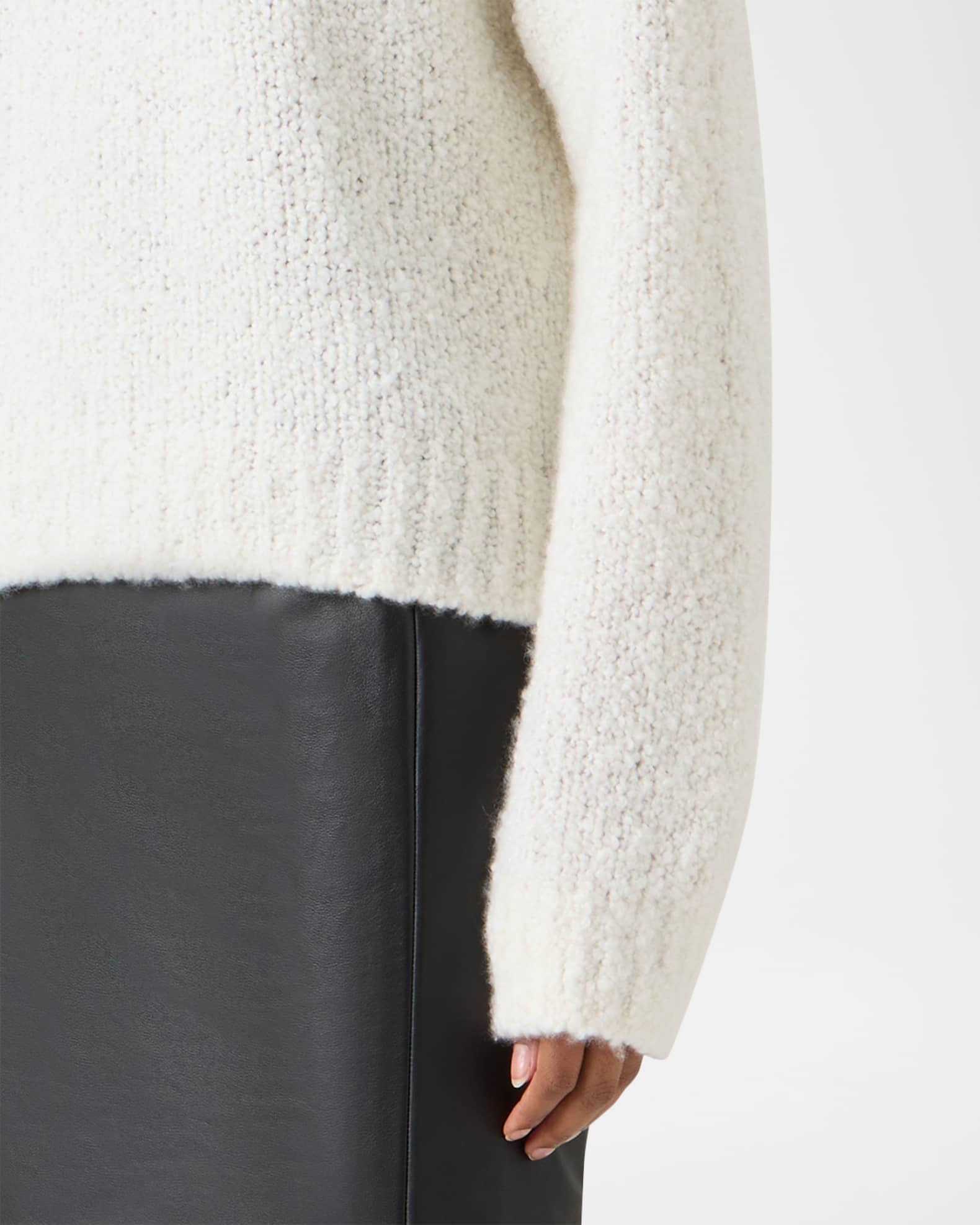 g*u様 美品AKRISアクリスカシミヤ100%イタリア製ロングニットストールベ Akris Cashmere-Silk Boucle Knit Sweater | Neiman Marcus
