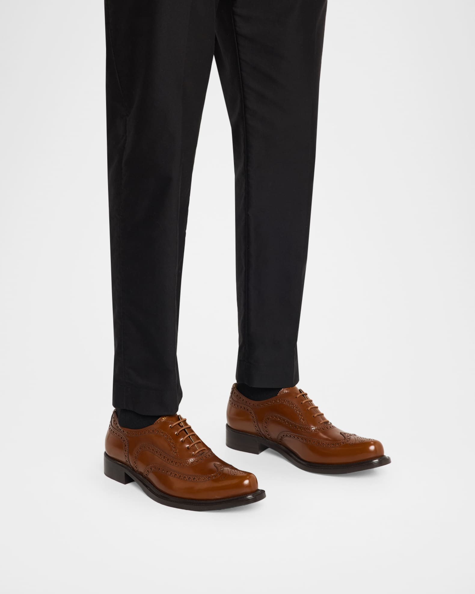Versace ヴェルサーチ ダークブラウン 革靴 Versace Men's Maverick Leather Derby Shoes | Neiman Marcus