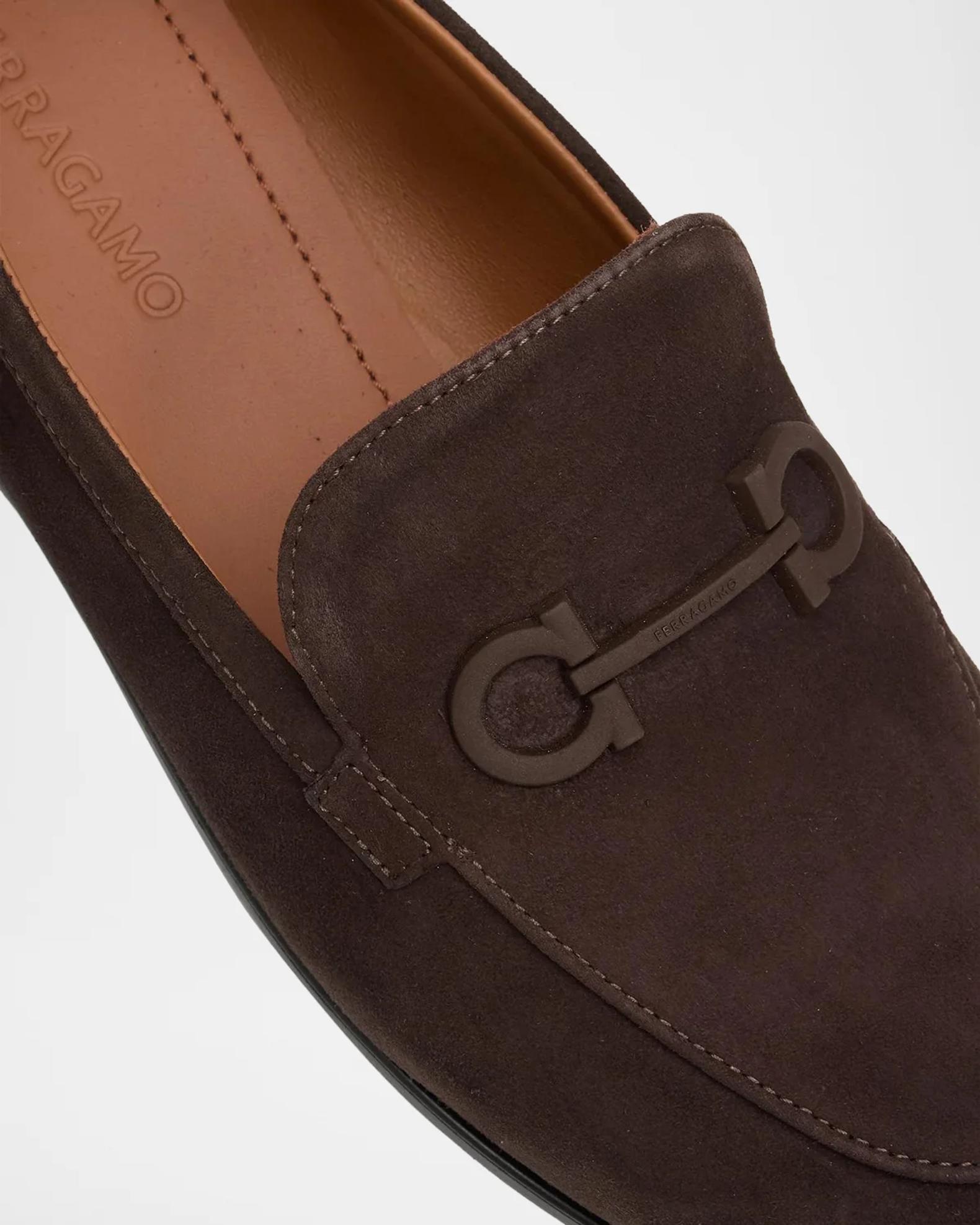 【専用】Salvatore Ferragamo Gancini Suede FERRAGAMO Suede Gancini Loafers | Neiman Marcus