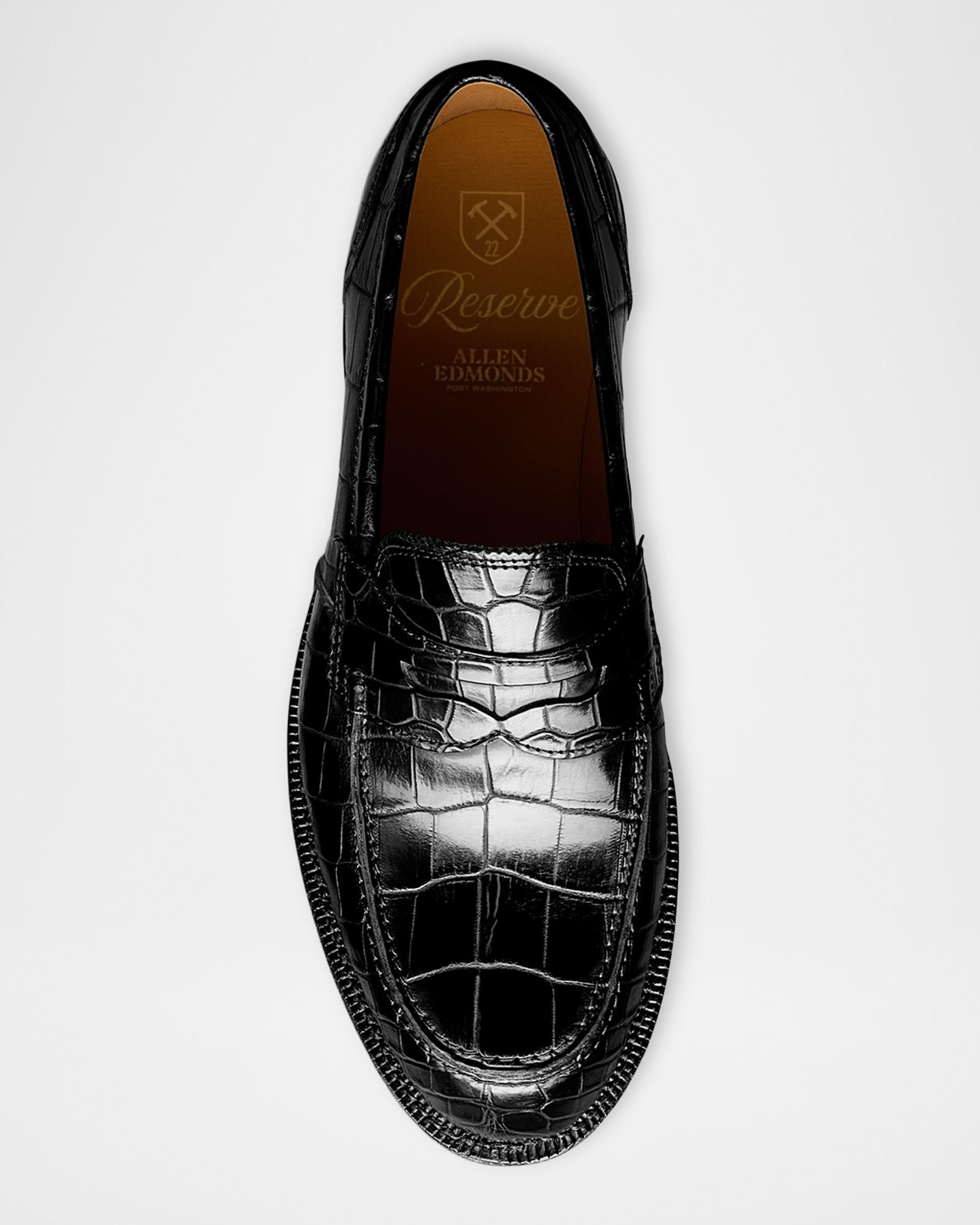 Seven7 Black Croc-Embossed Pointed Slip-On Loafers Amazon.com | LEHOOR Women Patent Black Loafers Flats Square  main image 2
