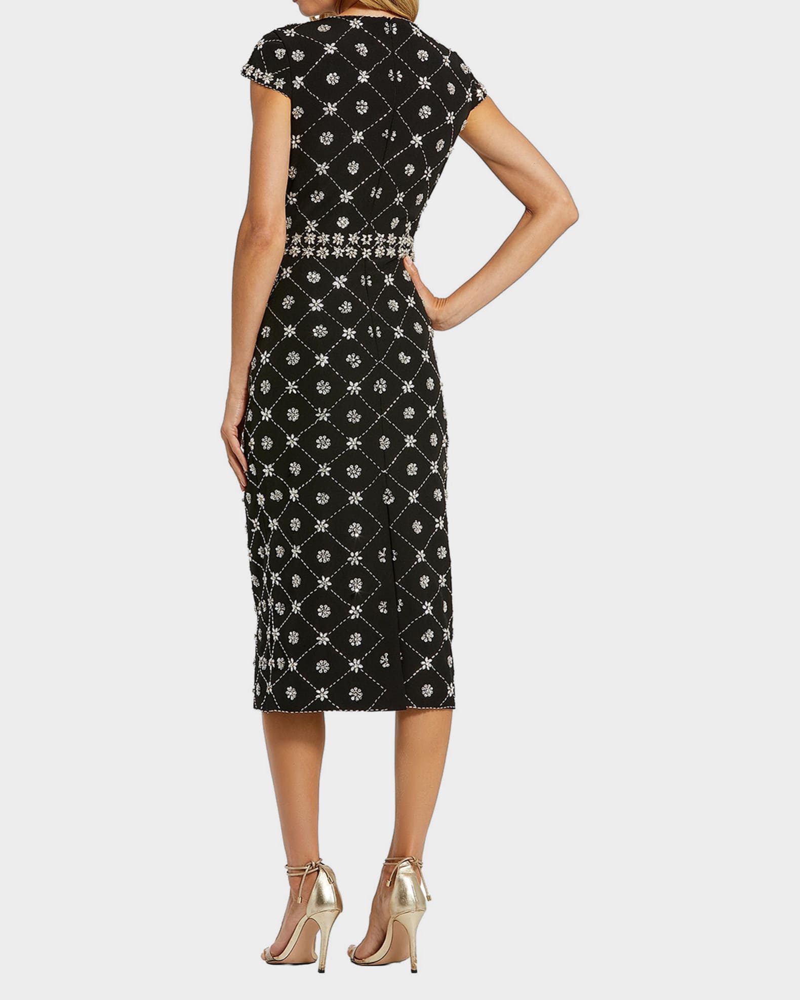 Mac Duggal - Black Hand Embellished High Neck Midi Dress - US 10