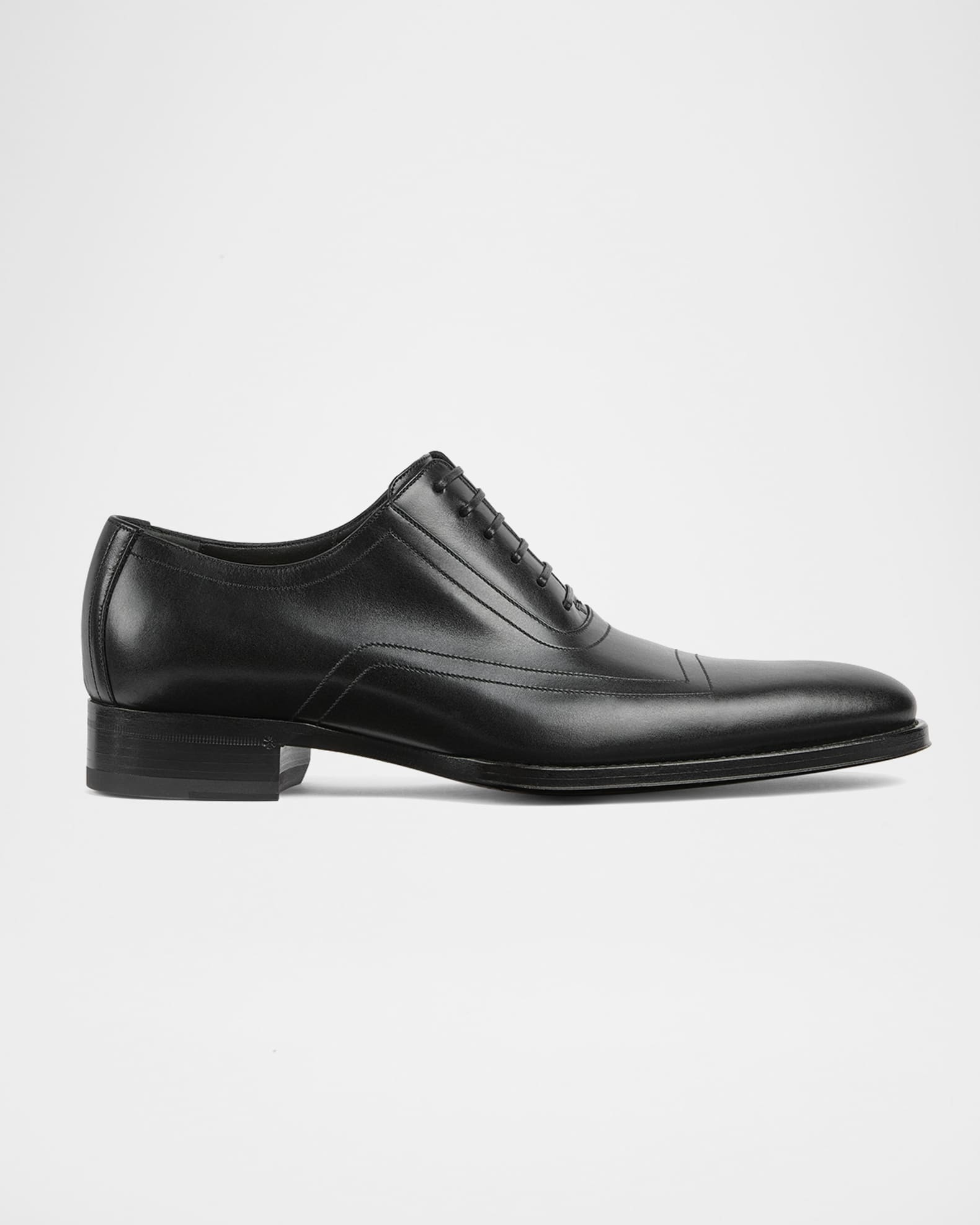 Gucci Men's Branded-Sole Leather Oxfords | Neiman Marcus
