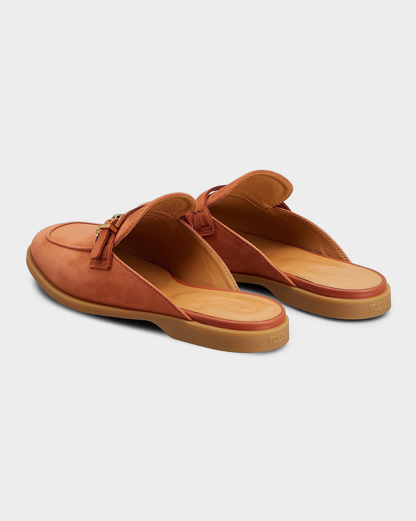 Tod's Leather Round-Toe Mules | Neiman Marcus