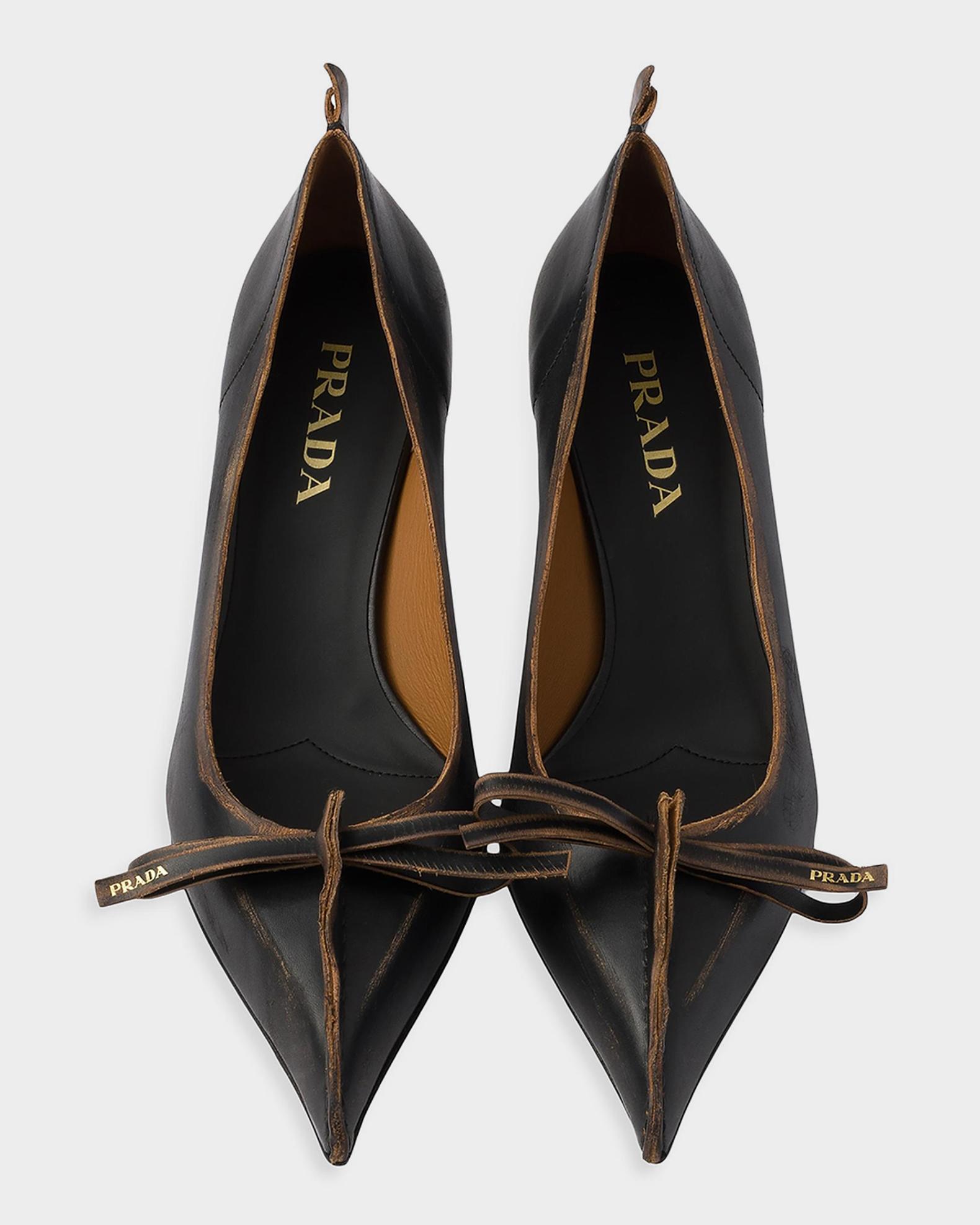 靴 Prada Leather Pumps Prada Antiqued Leather Pumps | Neiman Marcus