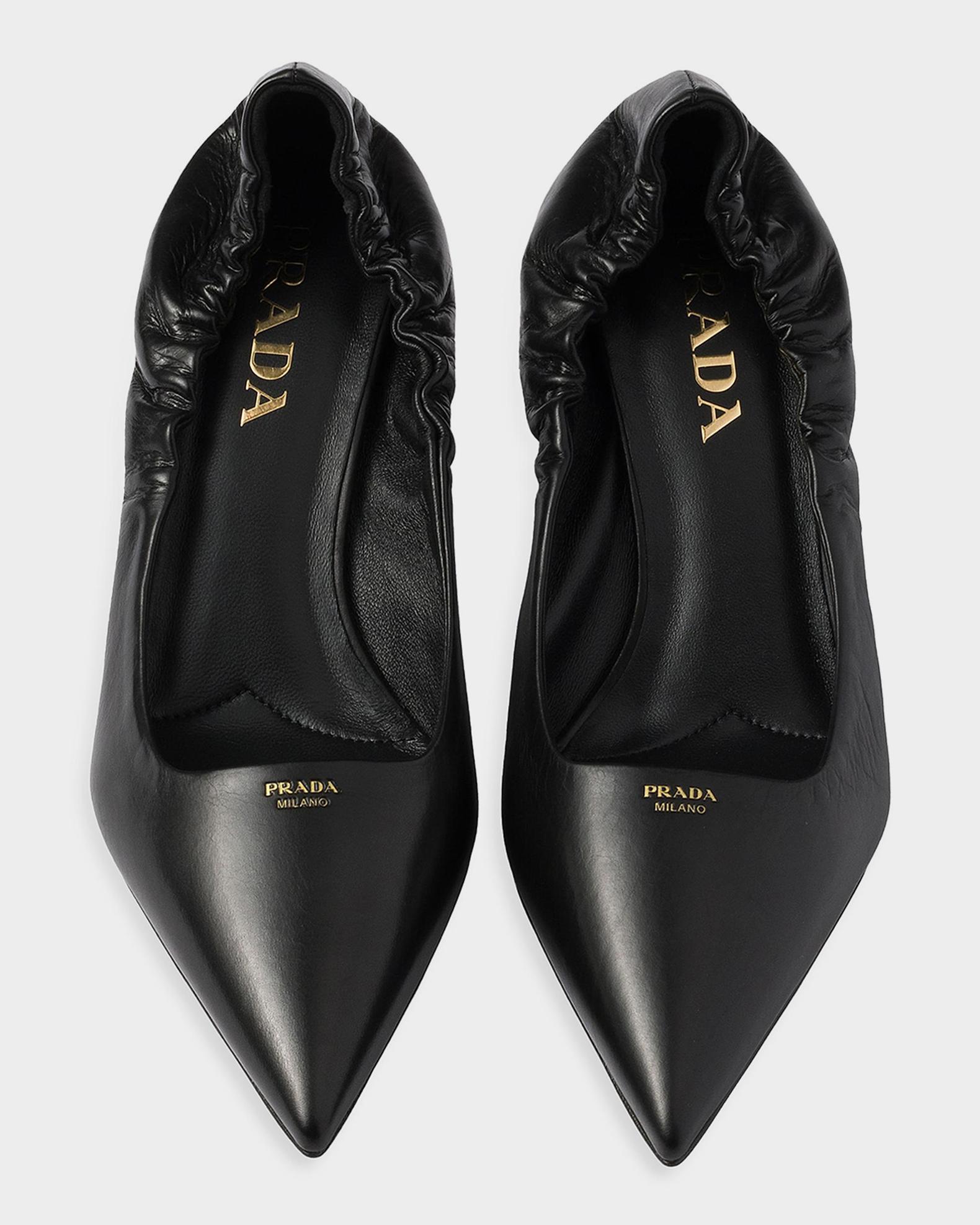 【箱付き】PRADA Leather Low Heels 37 1/2 Prada Elasticized Leather Kitten-Heel Pumps | Neiman Marcus
