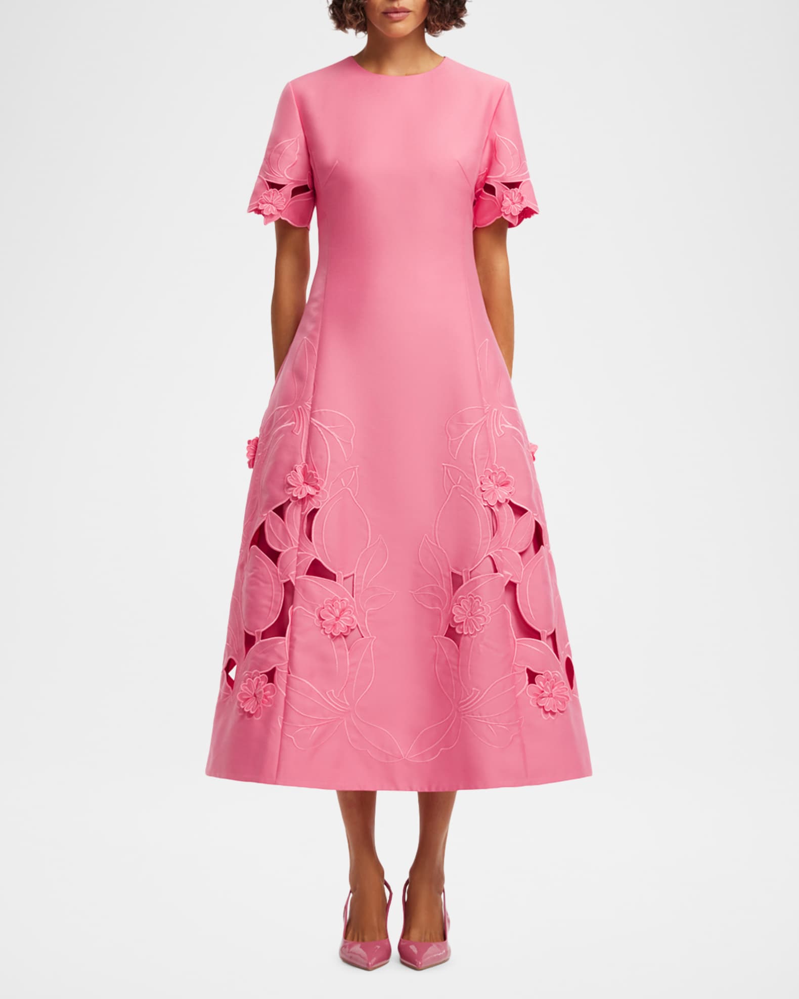 leo lin dresses Rayna floral-appliqu crpe maxi dress in white - Exposed back zip closure Leo Lin Color Leo Lin