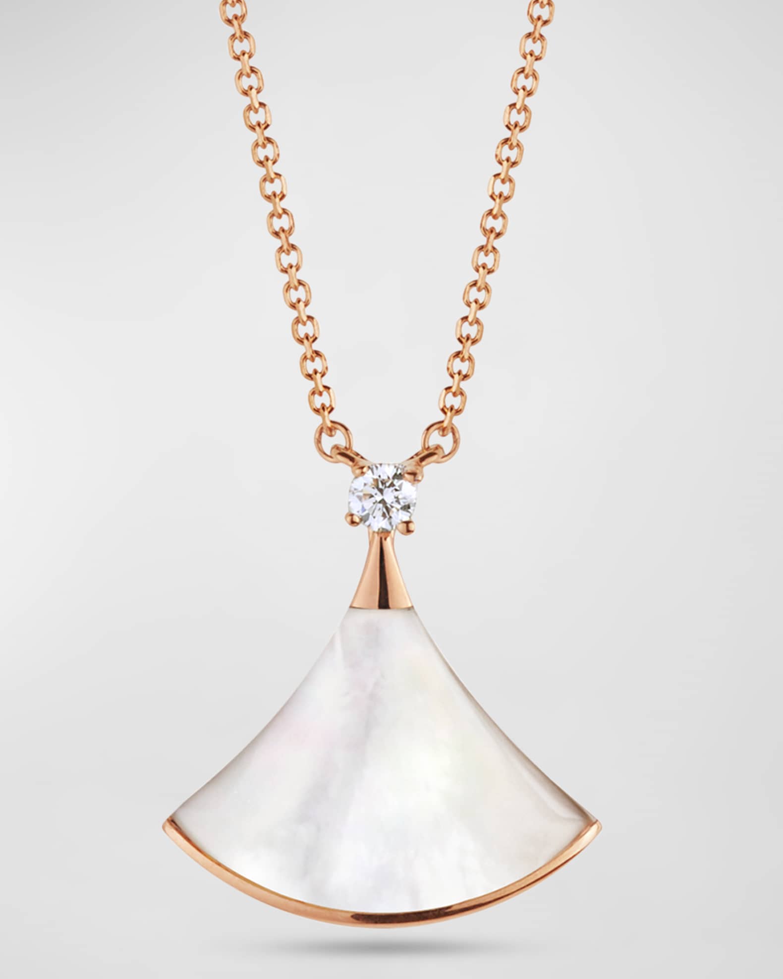 Bvlgari Diva's Dream mother of pearl necklace