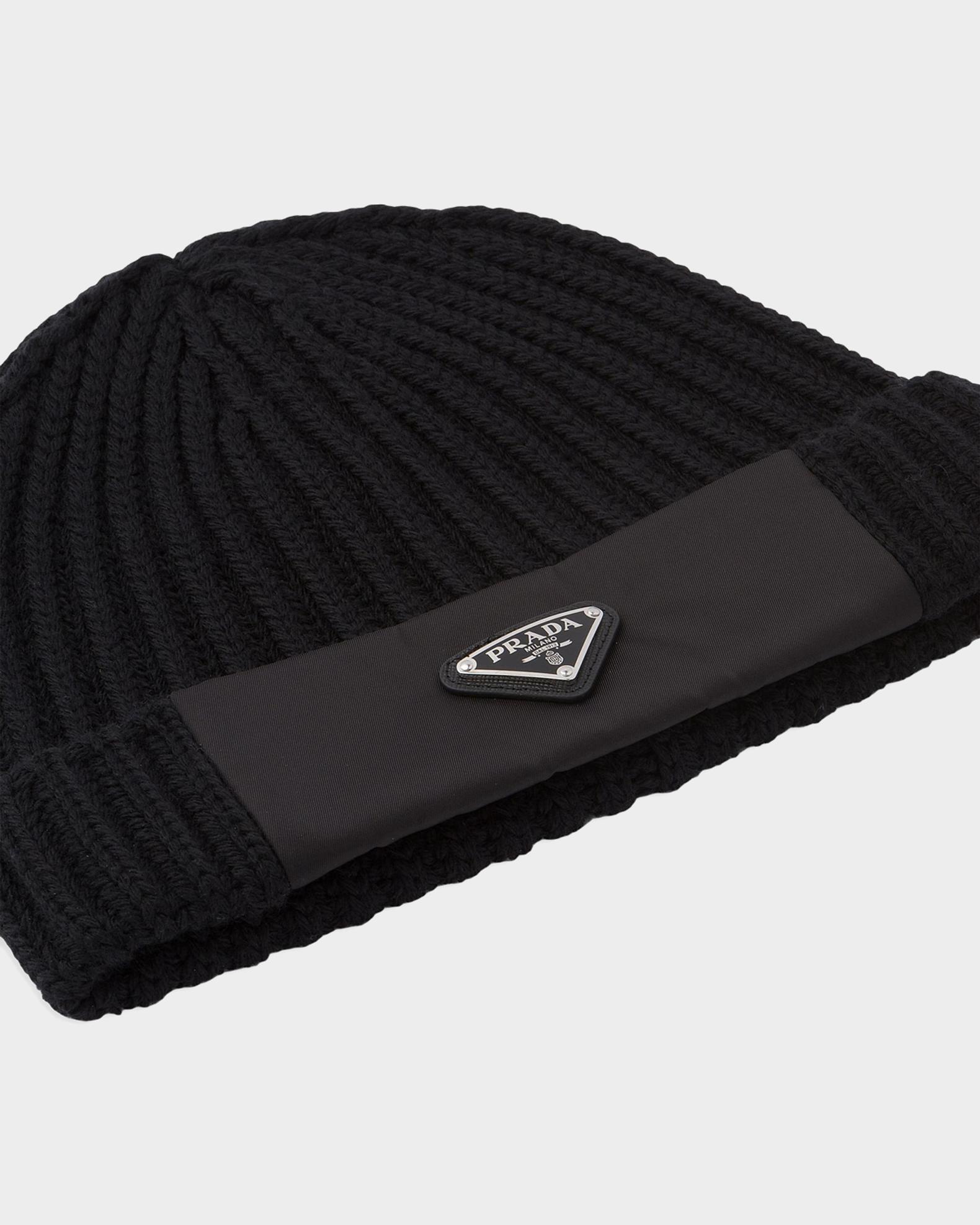 PRADA ナイロンビーニー Re-Nylon ロールキャップBLACK M Prada Wool and Re-Nylon Beanie | Neiman Marcus