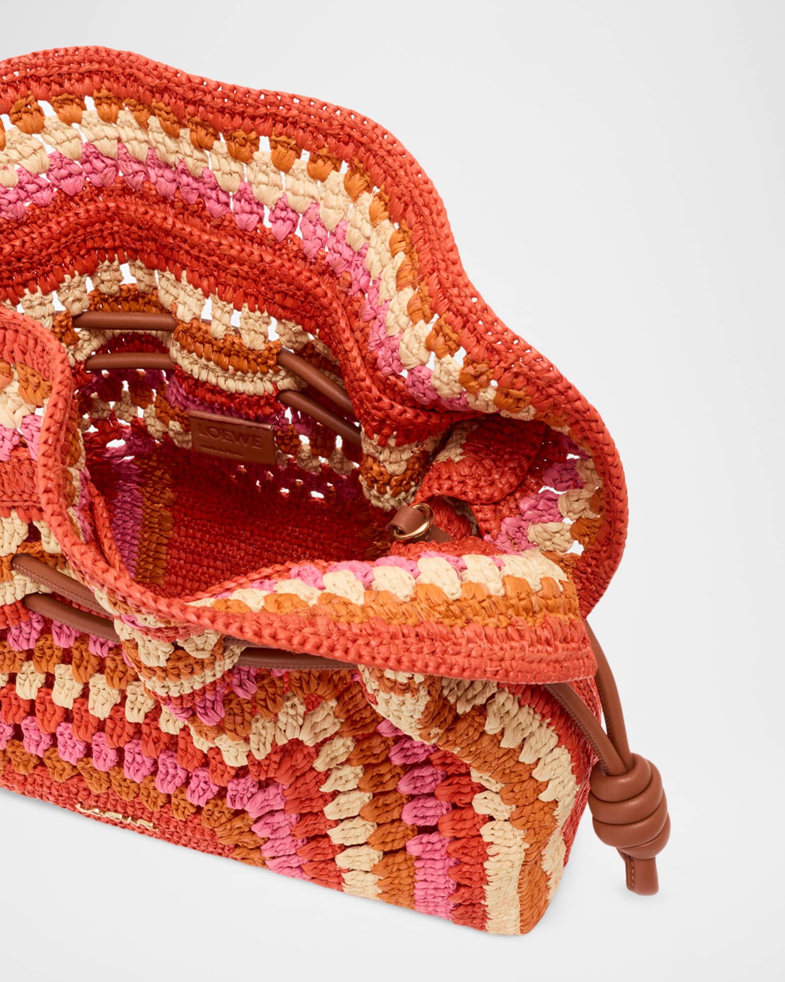 と*ん様 Loewe パウラルイビザ　スクウェアクッション Loewe x Paula's Ibiza Flamenco Striped Crochet Raffia Clutch Bag