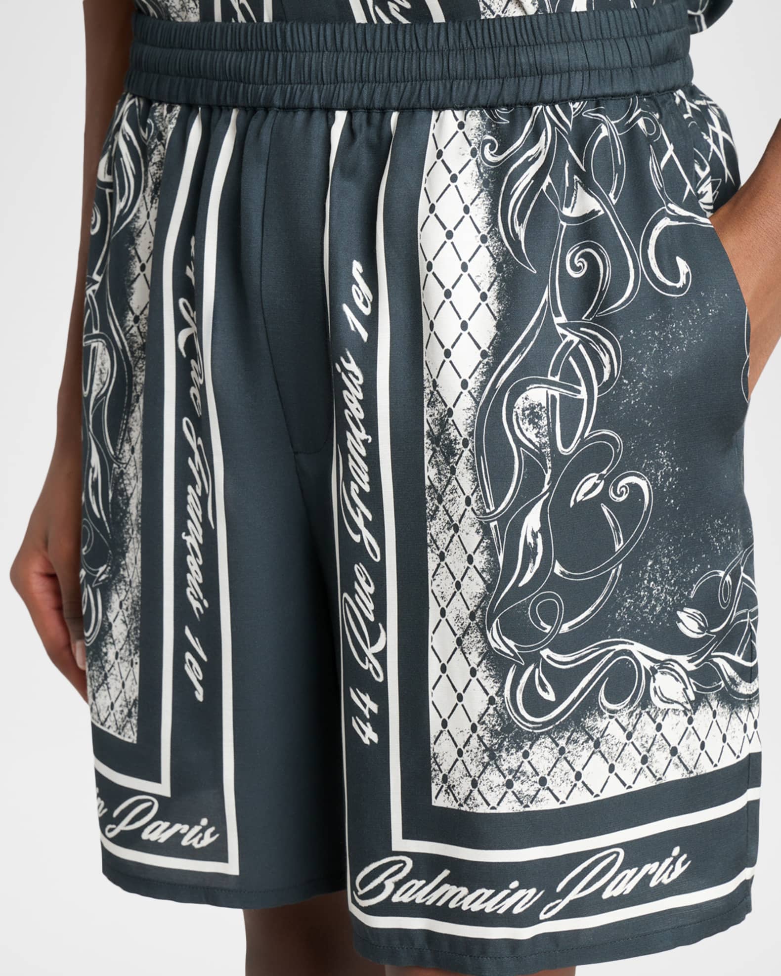 Balmain Men's Viscose Foulard-Print Relaxed Pull-On Shorts