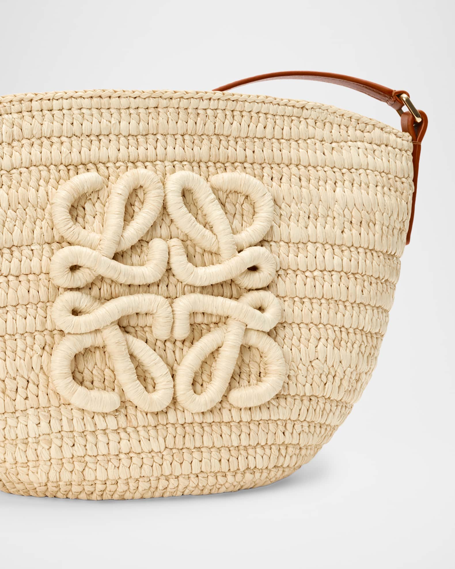 ☆SALE☆限定商品❤︎LOEWE PAULAS IBIZA Loewe x Paula's Ibiza Eclipse Shoulder Bag in Raffia | Neiman Marcus