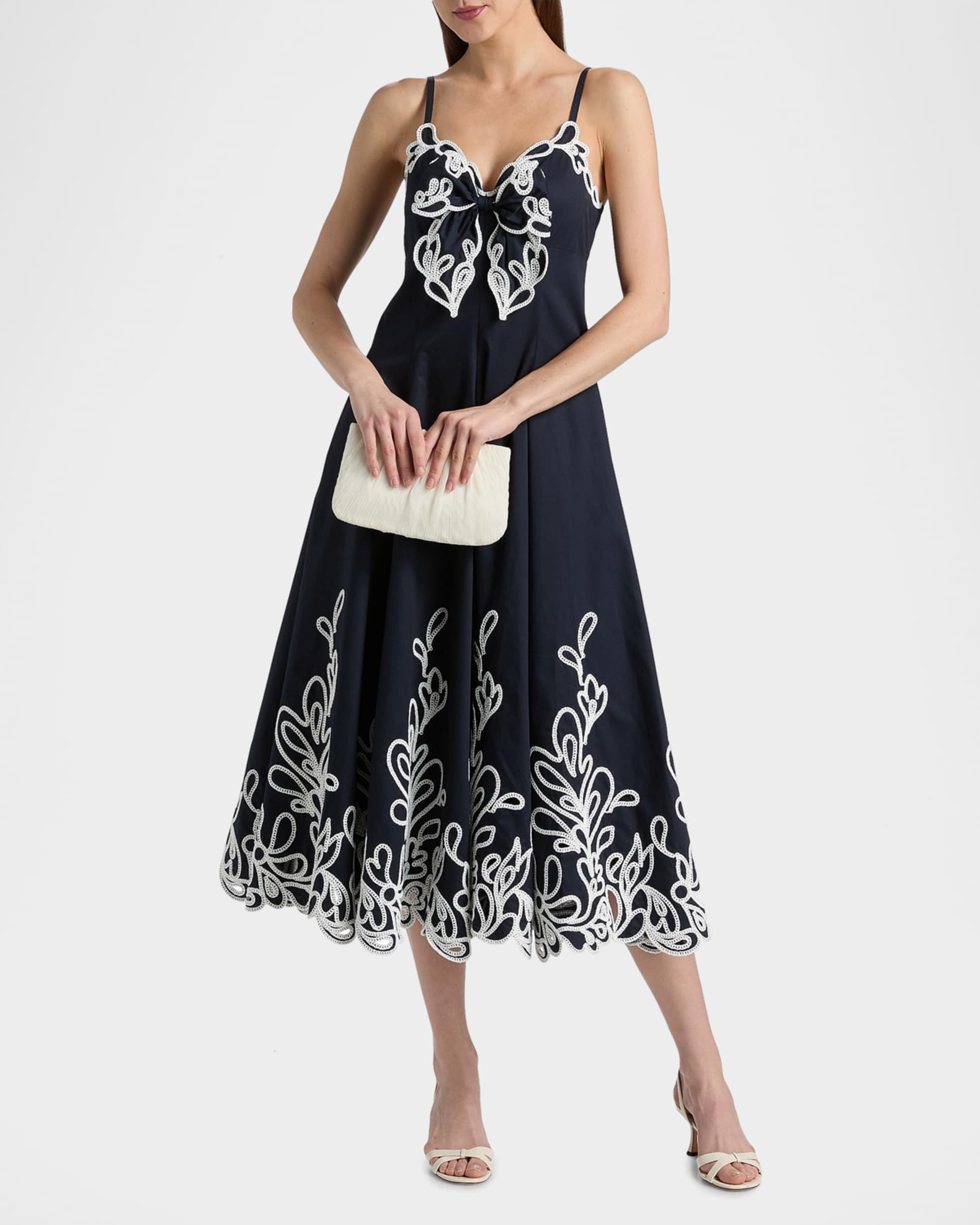 y*u様 mame Embroidered Dress サイズ1 Cinq a Sept Dama Embroidered Cotton Poplin Midi Dress | Neiman Marcus
