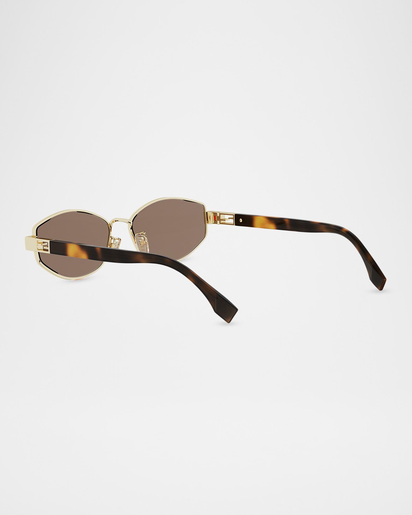 Vintage Oval Metal Acetate Sunglasses with Seashell Diamond Accents Retro Vintage Metal Oval Sunglasses in Nude – Jessica Simpson main image 4