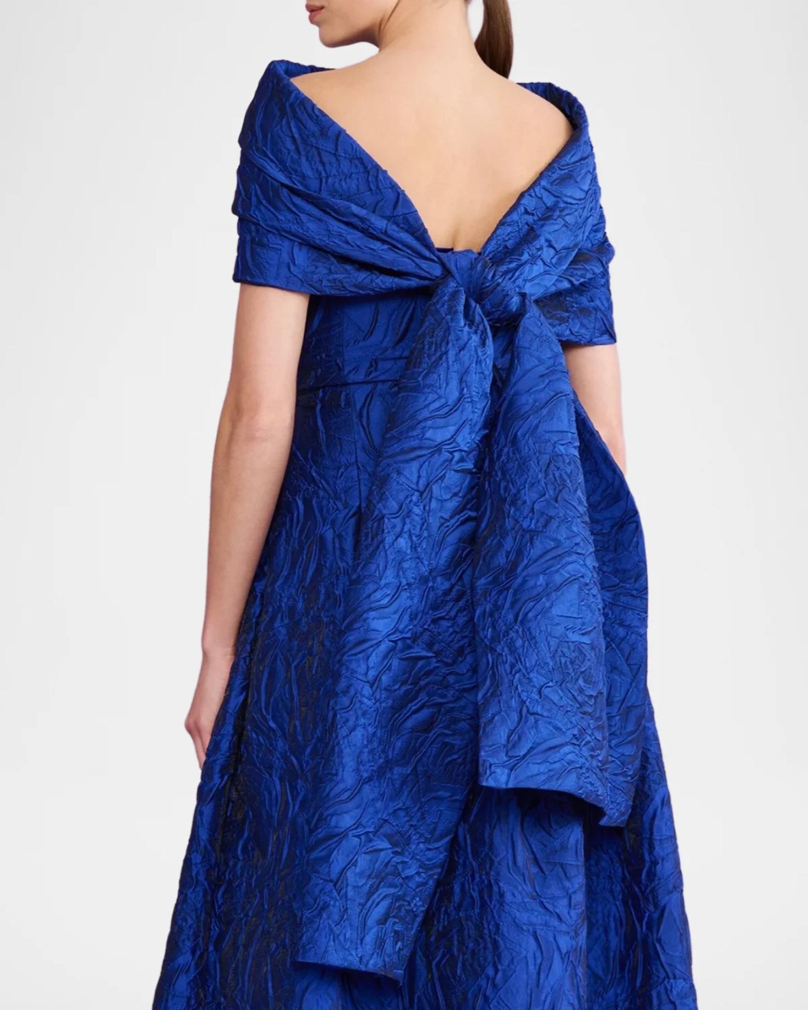 Talbot Runhof Rose Jacquard Stole | Neiman Marcus