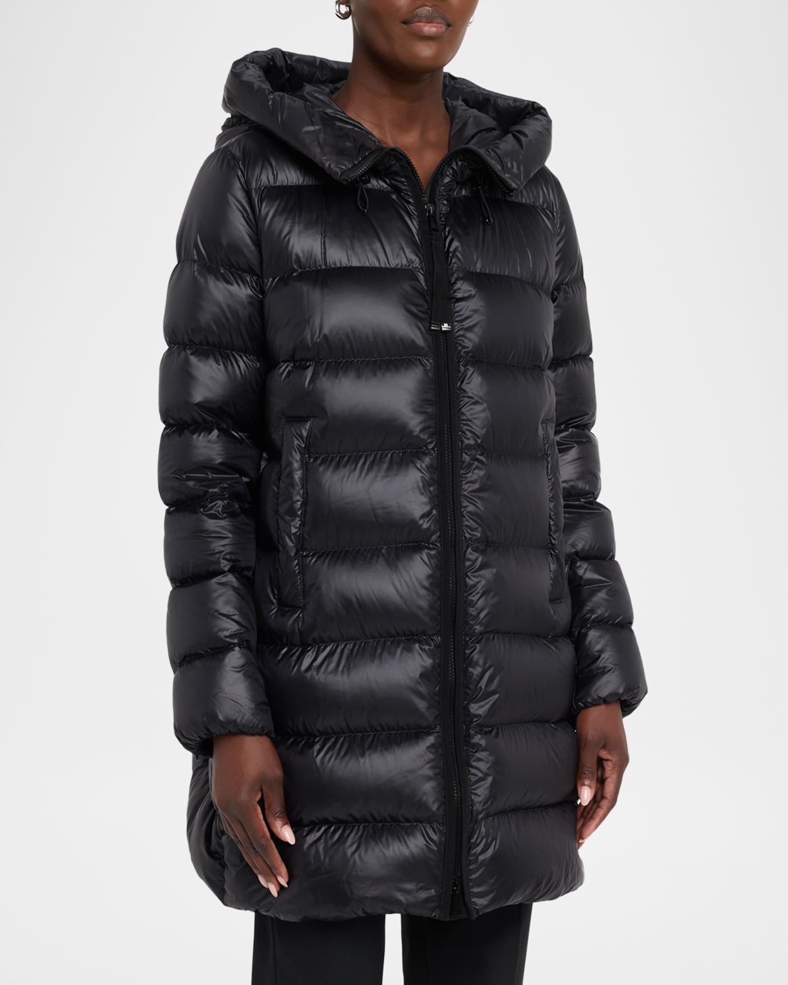 す*か様 希少MONCLER レディースサイズ3 シャイニーブラック Lampo Moncler Genius Suyenne Hooded Mid-Length Down Jacket | Neiman Marcus