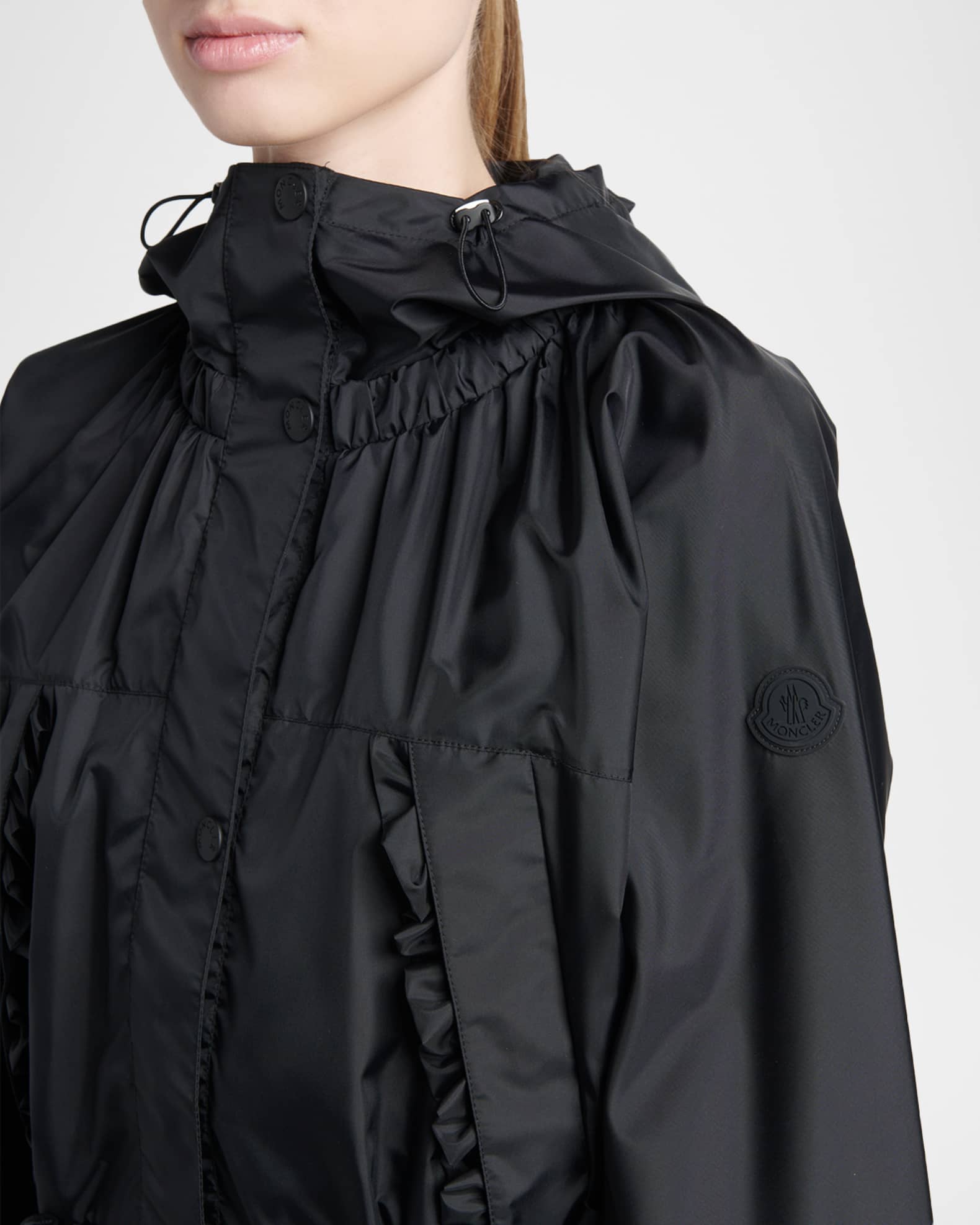 【新品未使用】MONCLER EMPARIS サイズ0 黒 Moncler Genius Imaginaire Canvas Short Parka | Neiman Marcus
