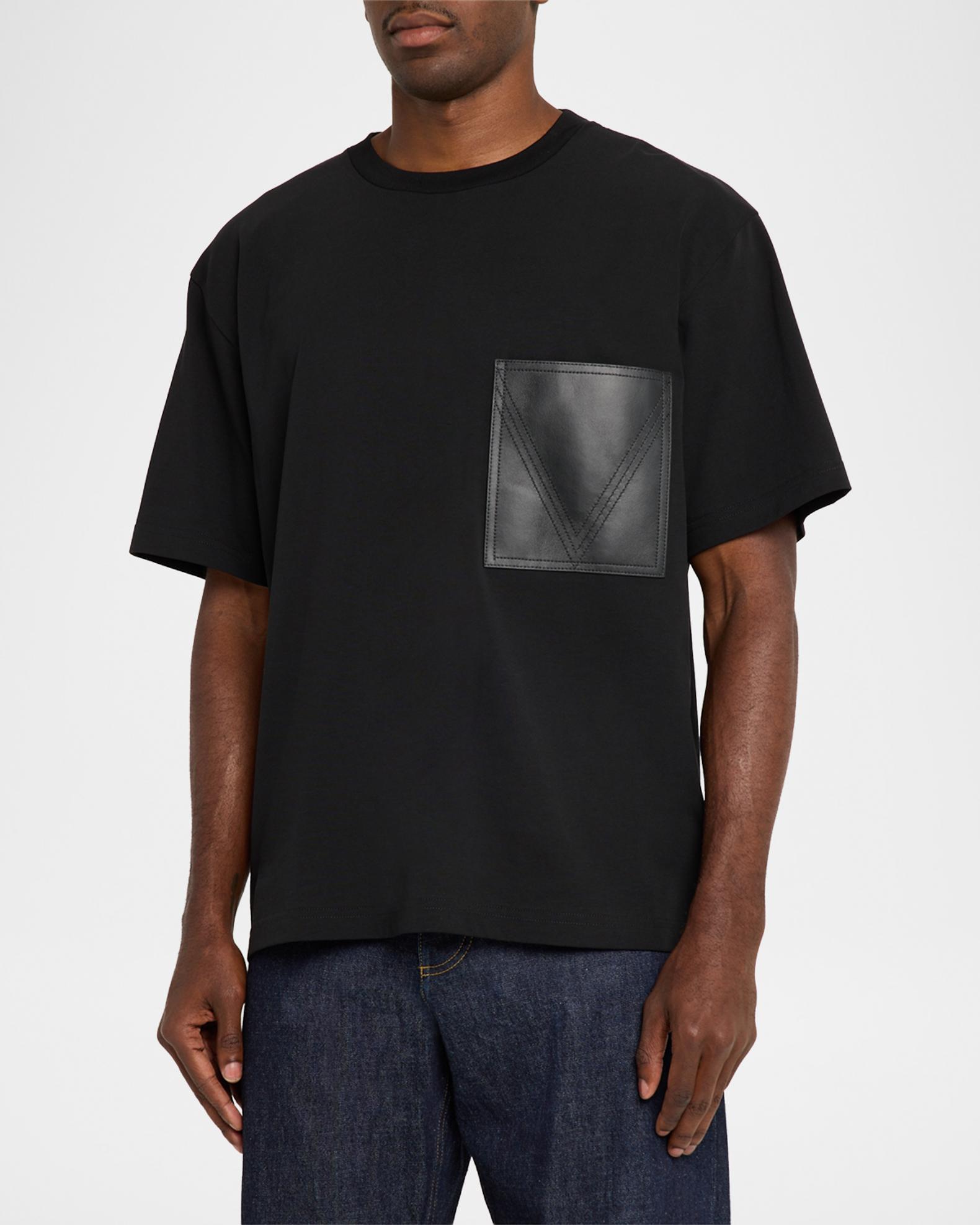 Bottega Veneta エンボス加工 Tシャツ　ブラック Bottega Veneta Leather Pocket Crewneck T-Shirt | Neiman Marcus