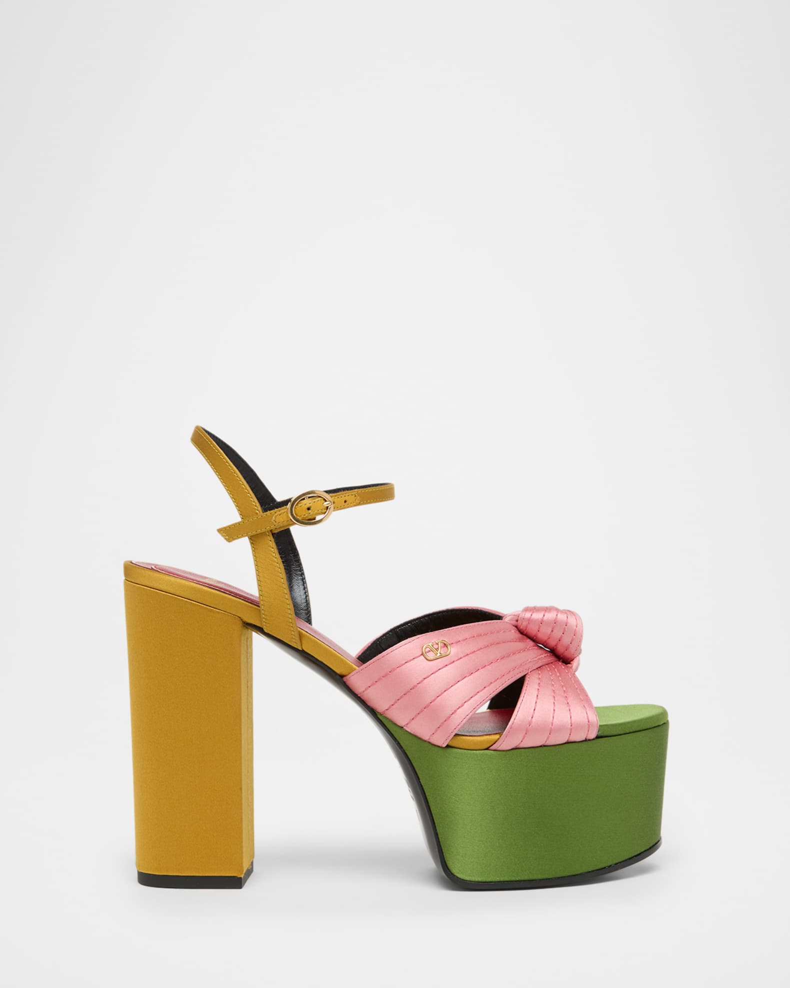 VALENTINO フラワーデザイン ゴールドミュール Valentino Garavani 125mm Crasher Platform Sandals in Satin