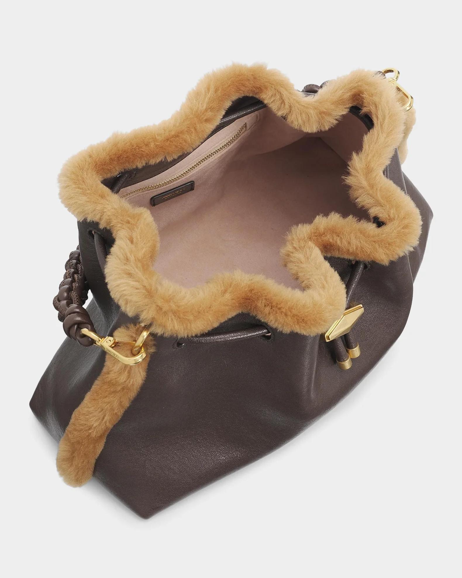 87mariaJIMMY CHOO ファー 巾着 ショルダーバッグ Jimmy Choo Cinch Shearling-Trim Biker Leather Shoulder Bag
