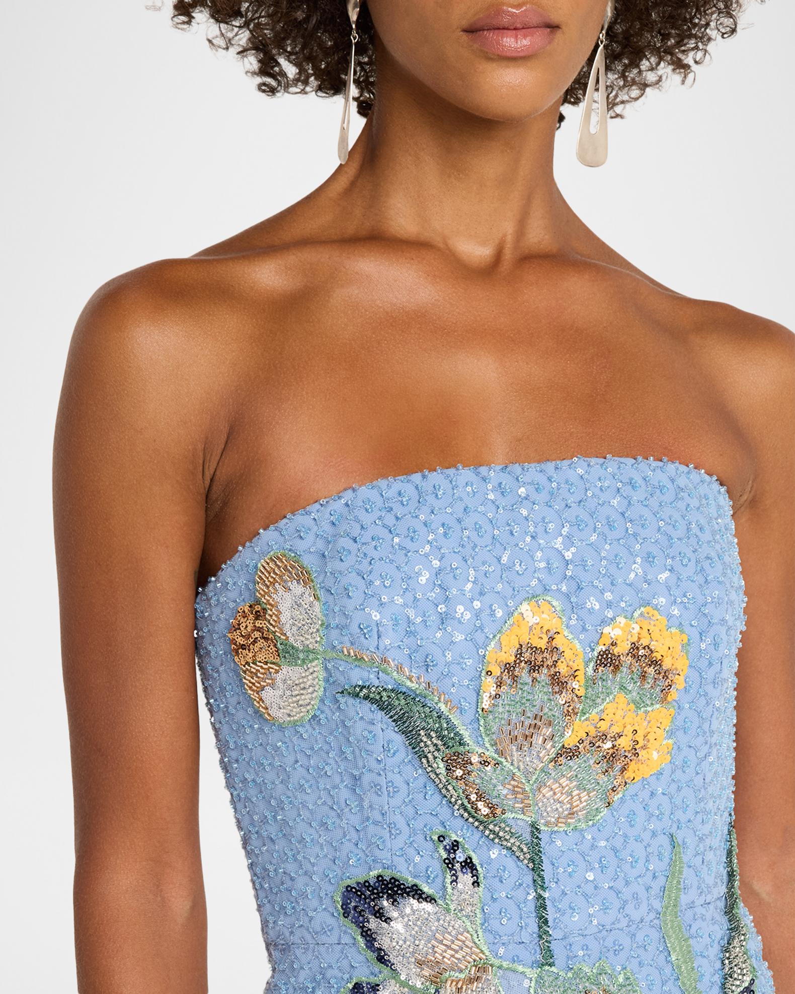 helsi tory strapless beaded floral mesh mini dress Sofia Gown the Astrid floral beaded ARCHETYPE CARLA PLUNGE NECK MAXI Size:54 Regular Jacket+48 Waist Adjust 44to50)Height: 5'7